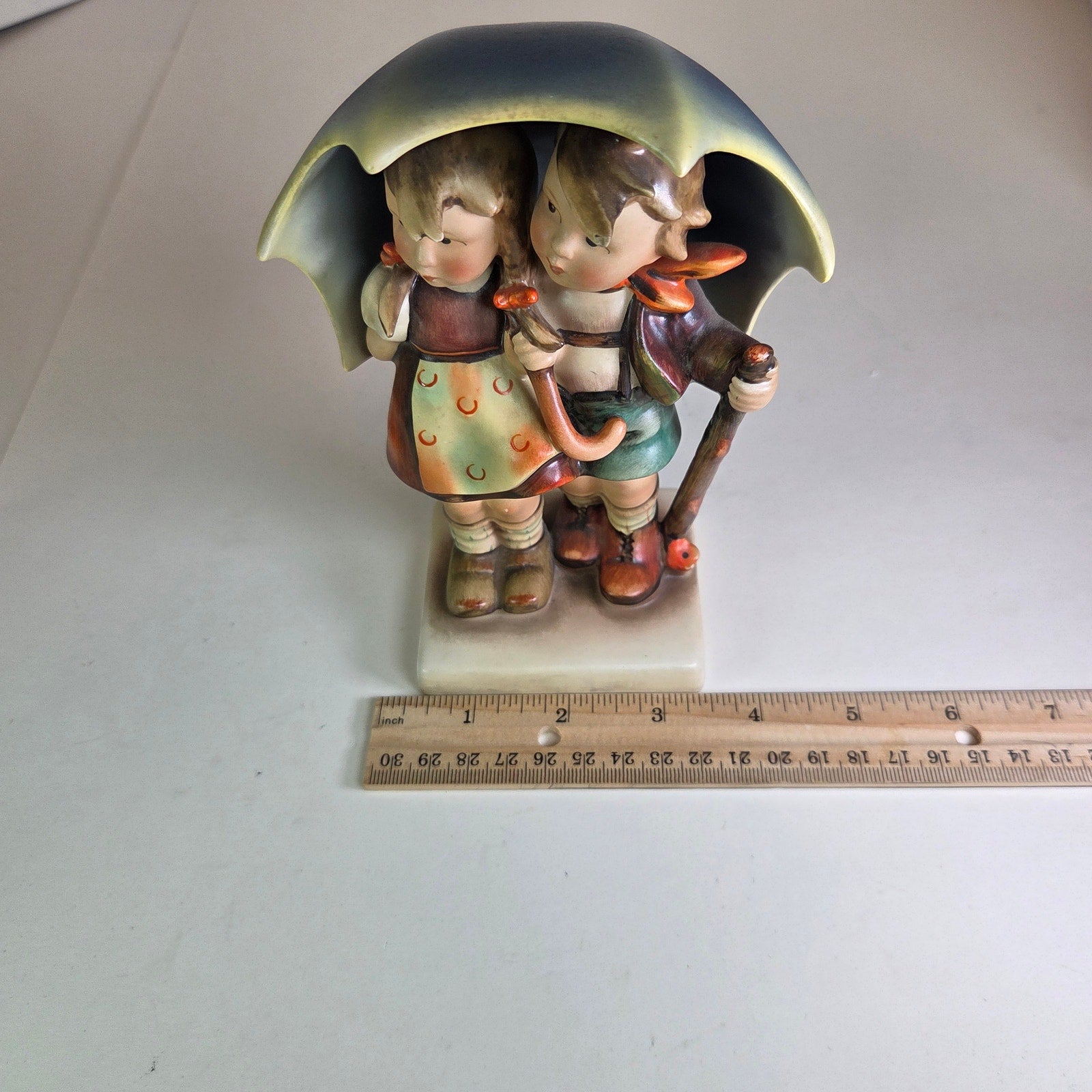 Goebel M.I. Hummel Stormy Weather #71 TMK2 Full Bee Germany 6.5" Figurine