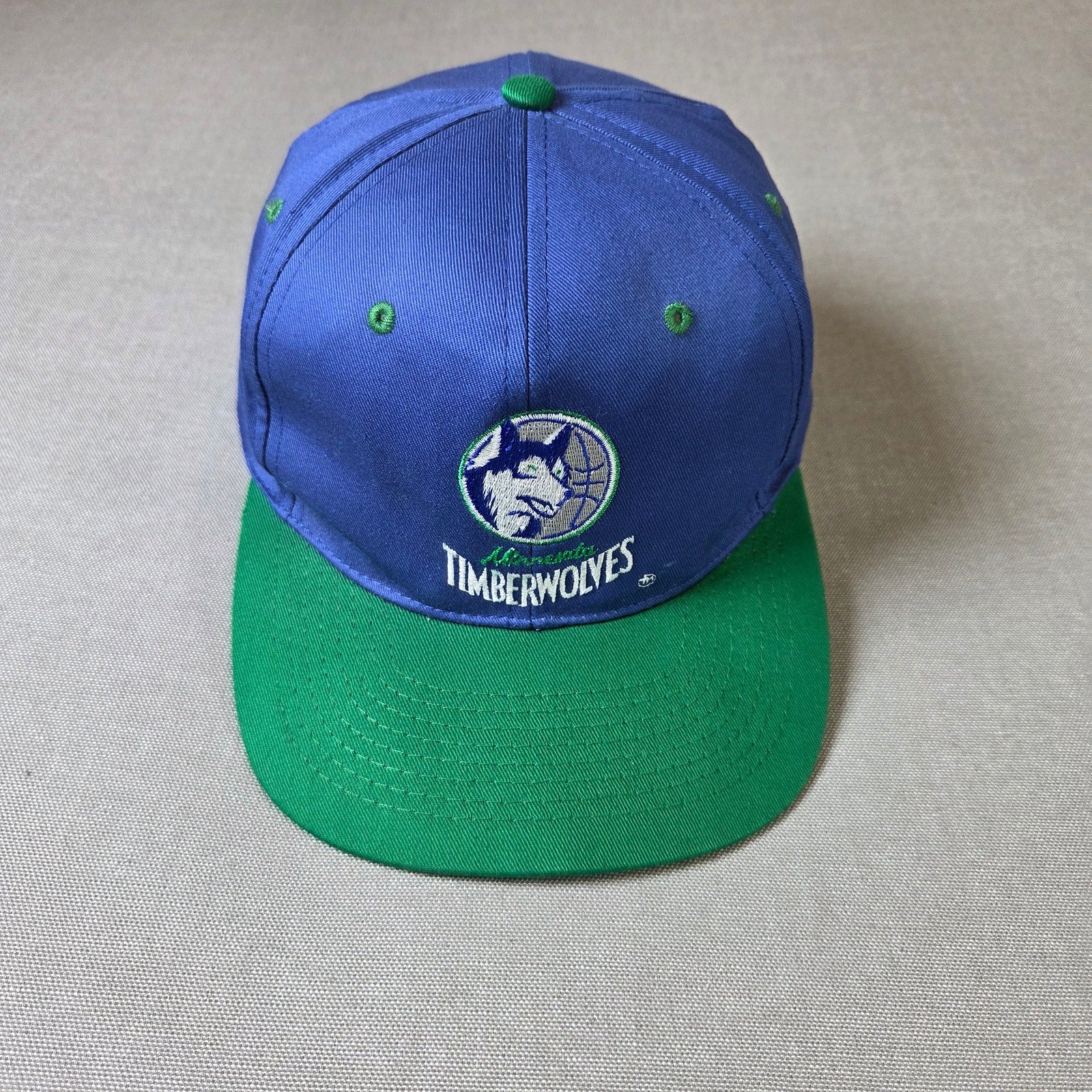 MN Timberwolves Vintage Snapback Hat Drew Pearson Old Logo 90s OSFM Small Fit