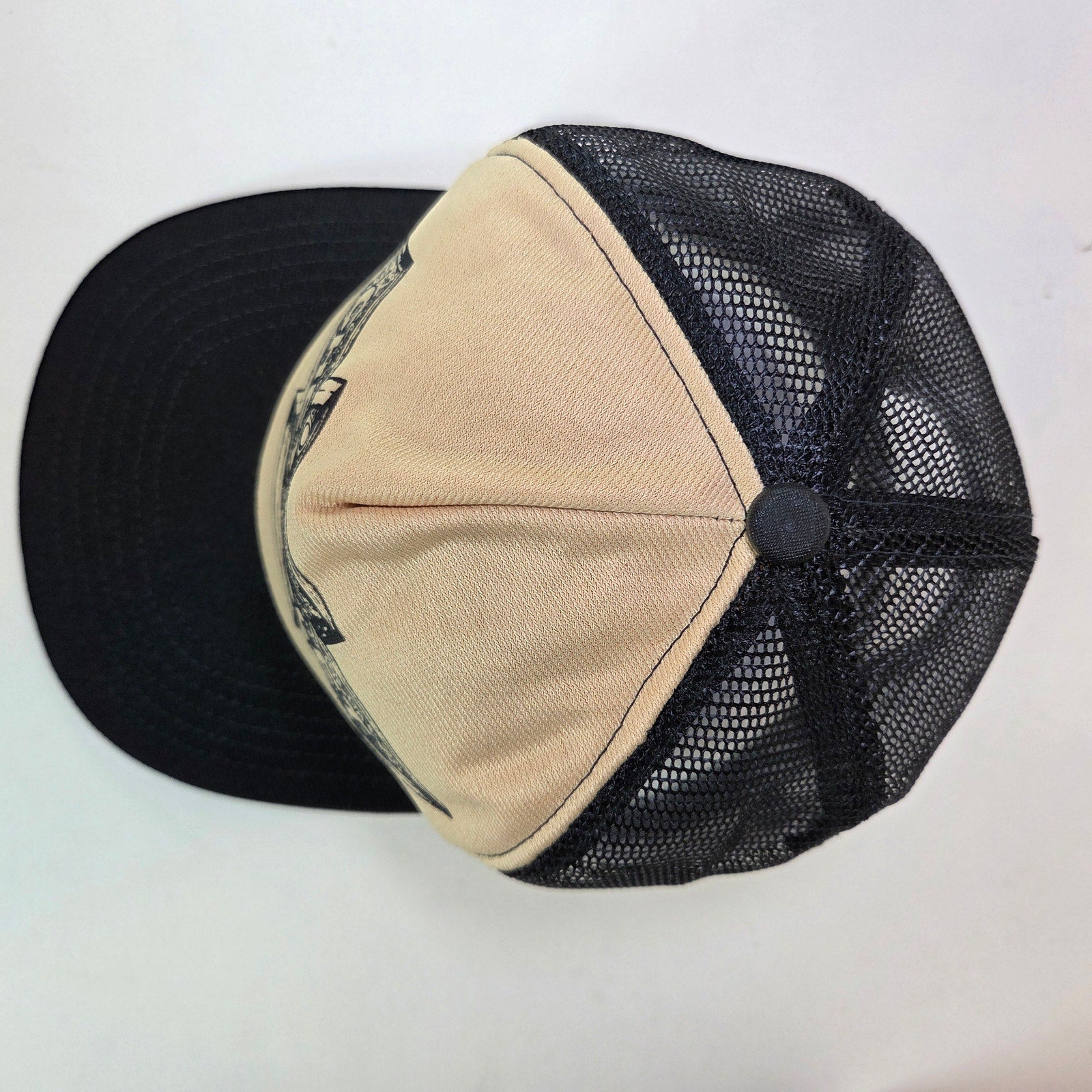 Vintage Chevrolet Bowtie Logo Trucker Hat Snapback Black Cream Mesh Foam Rot