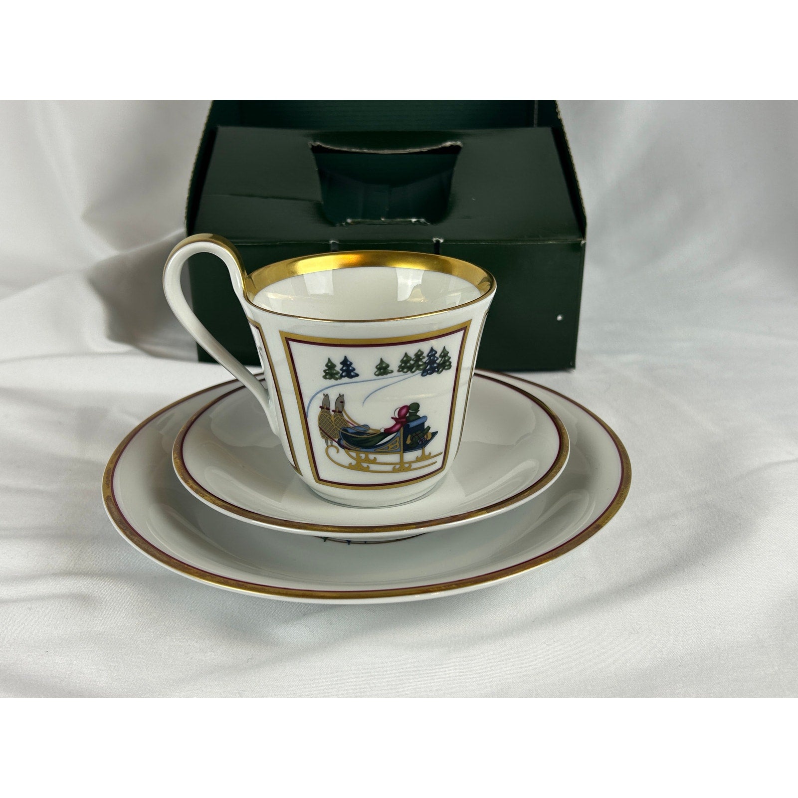 Bing Grondahl 1998 Holiday Cup Saucer Tea Plate Set Jette Frolich Boxed