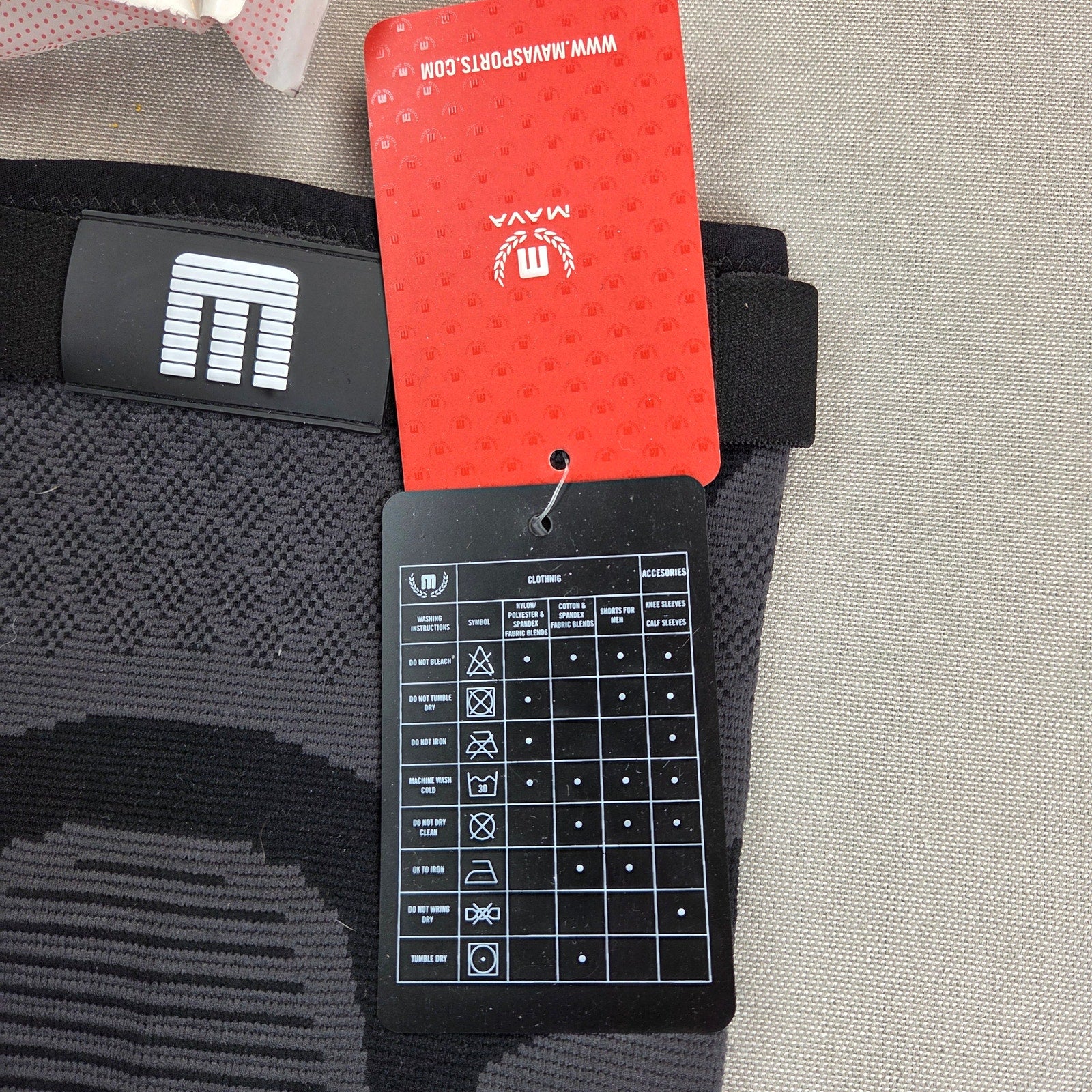 MAVA Sports Knee Compression Sleeves Medium Black Adjustable Strap Support Pair