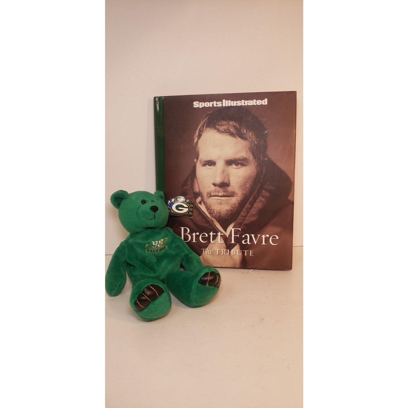 Brett Favre Sports Illustrated Tribute Book + Beanie Baby Bear 1998 GB Packers