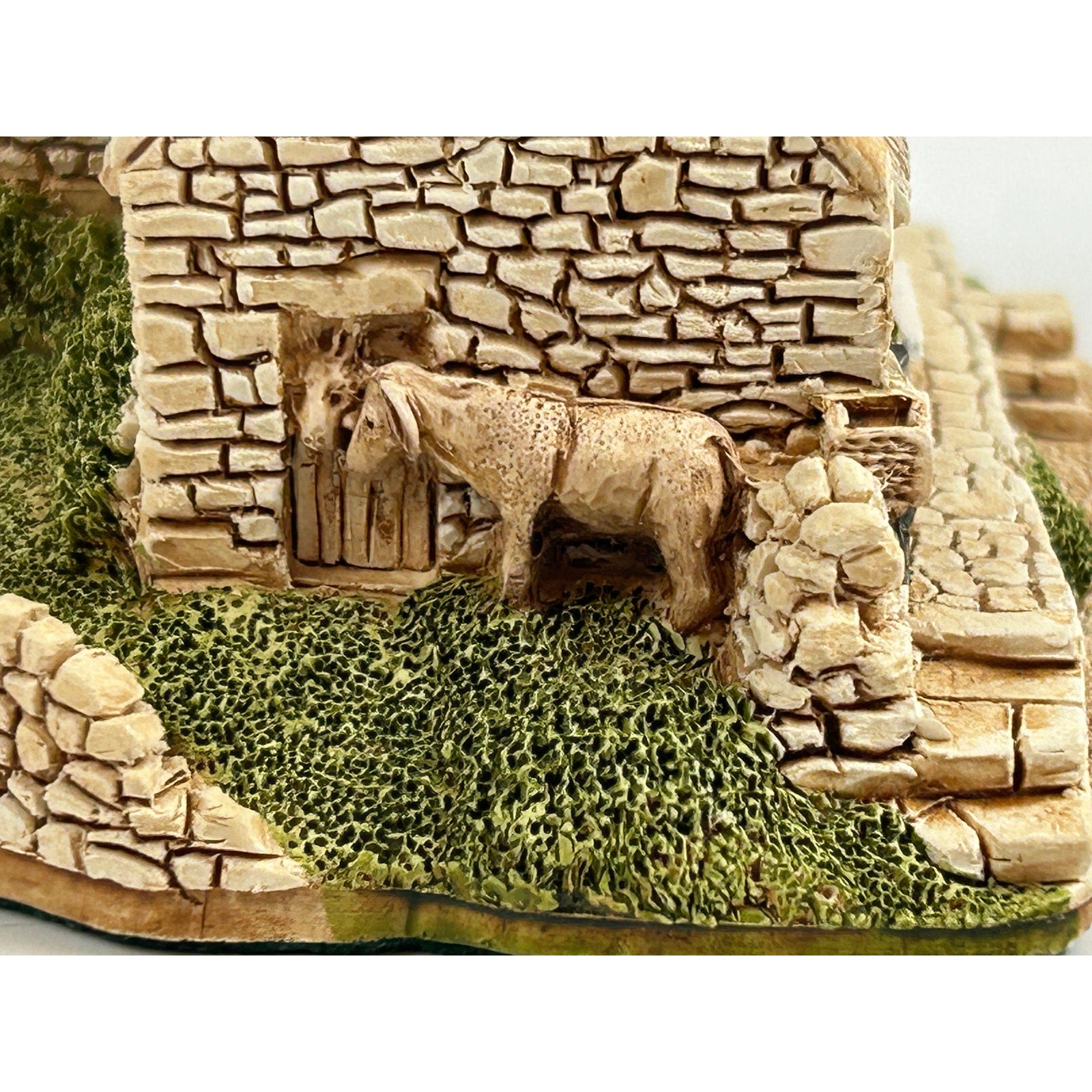 Lilliput Lane O’Lacey’s Store 1989 Irish Collection Cottage w/ Box