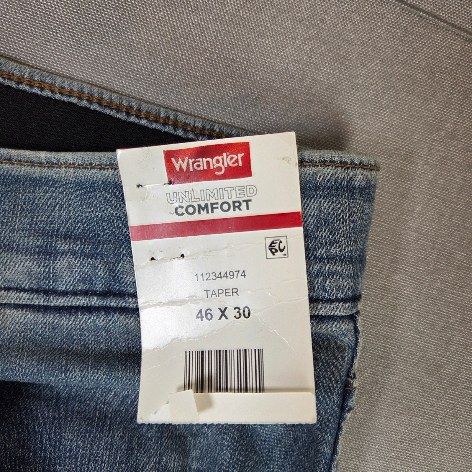 Wrangler Unlimited Comfort Taper Fit Flex Jeans Lot 2 Pair Mens 46x30 NWT