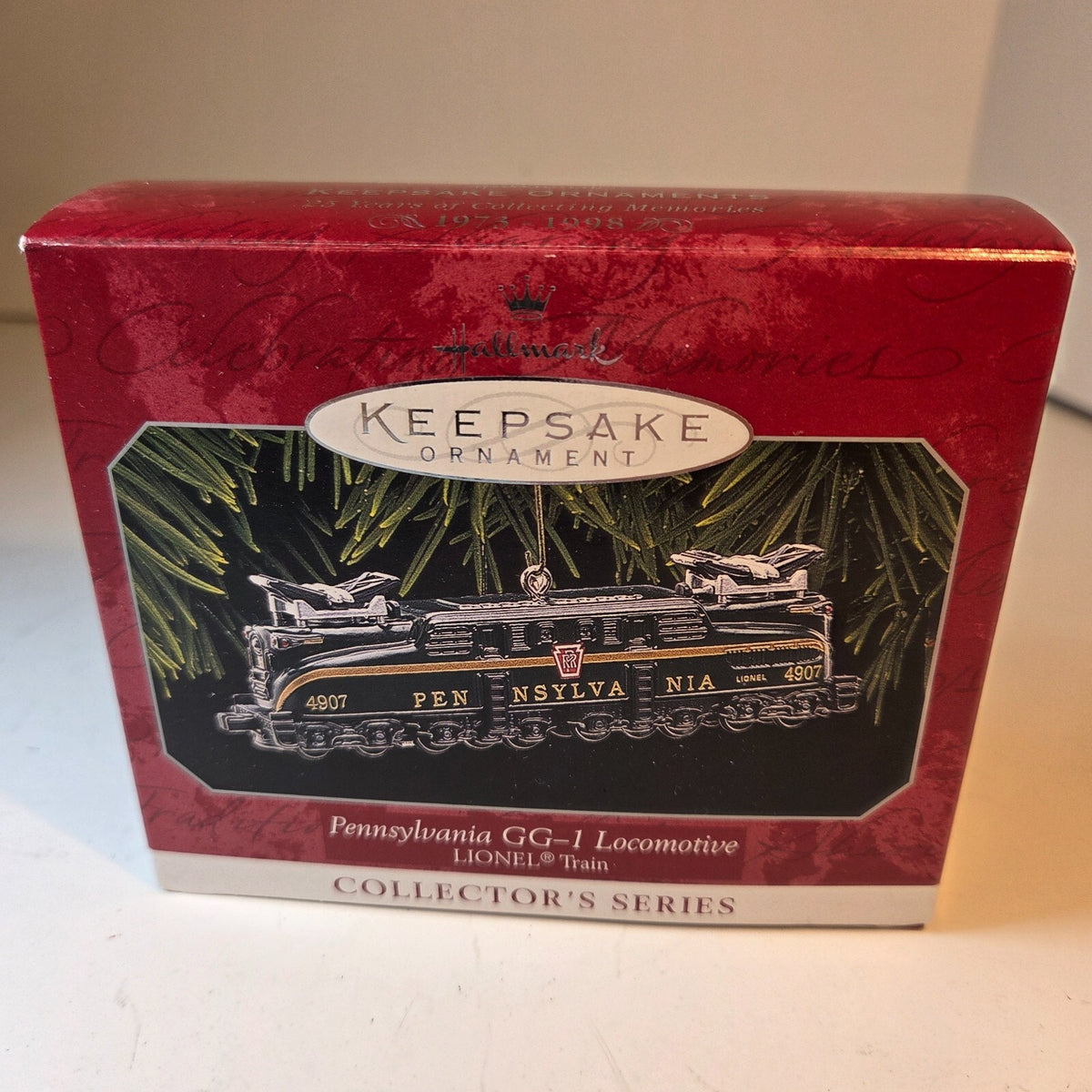 1998 Hallmark Keepsake Lionel Pennsylvania GG-1 Locomotive Train Ornament NIB