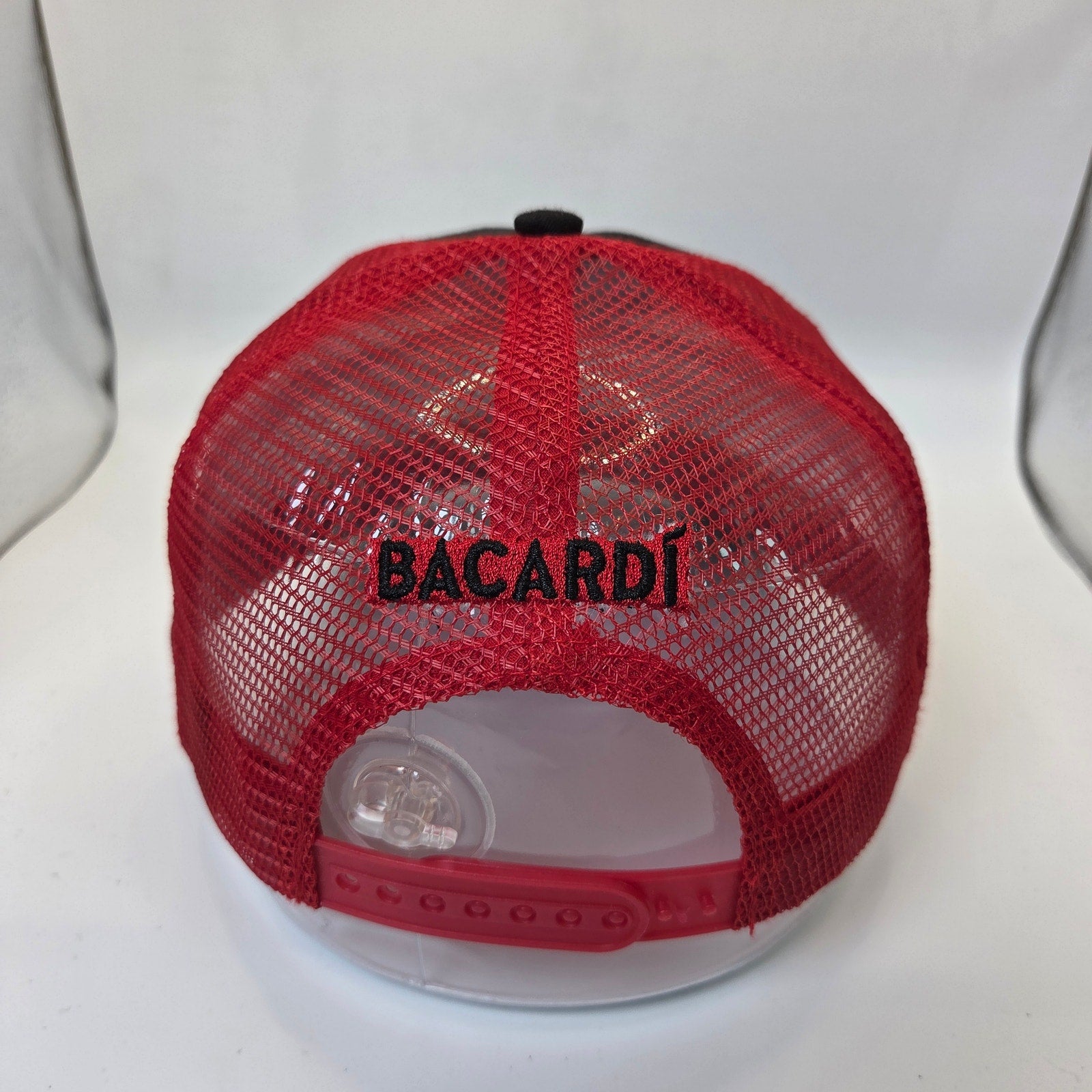 Bacardi Trucker Hat Mesh Snapback Black Red Bat Logo Marca De Fabrica 2021 OSFA