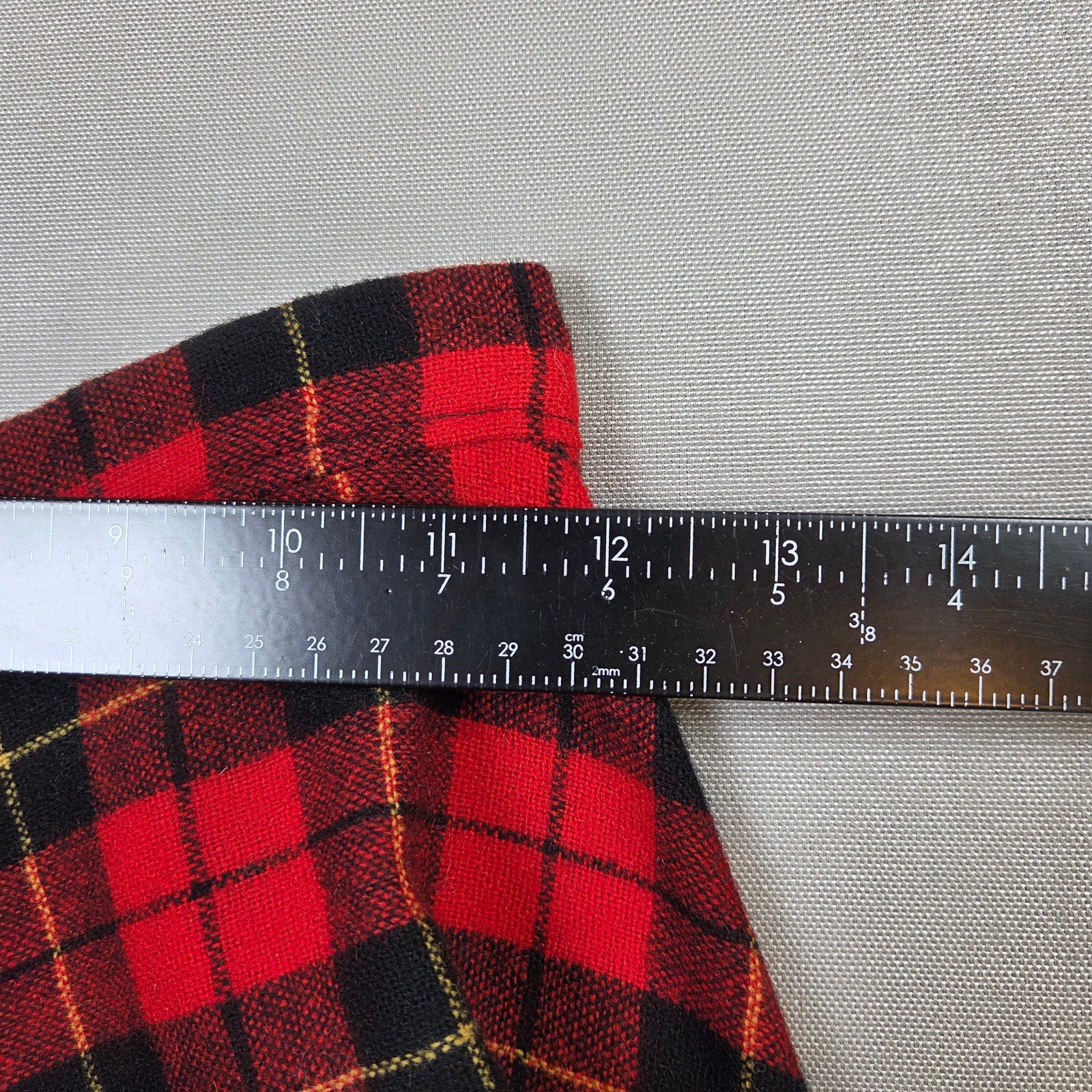 Vintage Red Black Plaid Circle Skirt Tartan A Line Wool Blend 25 In Hook Closure
