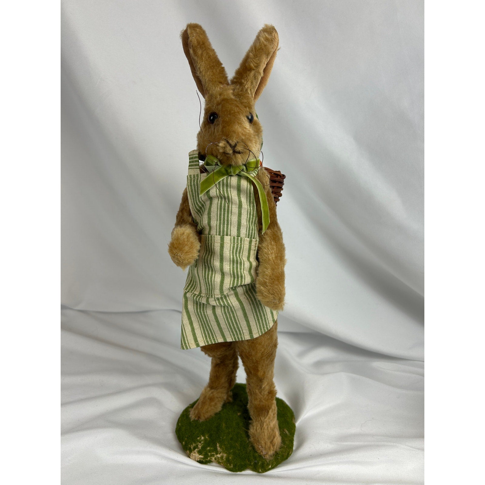Bethany Lowe 16 Inch Easter Rabbit Maisons De Vente w Basket Display