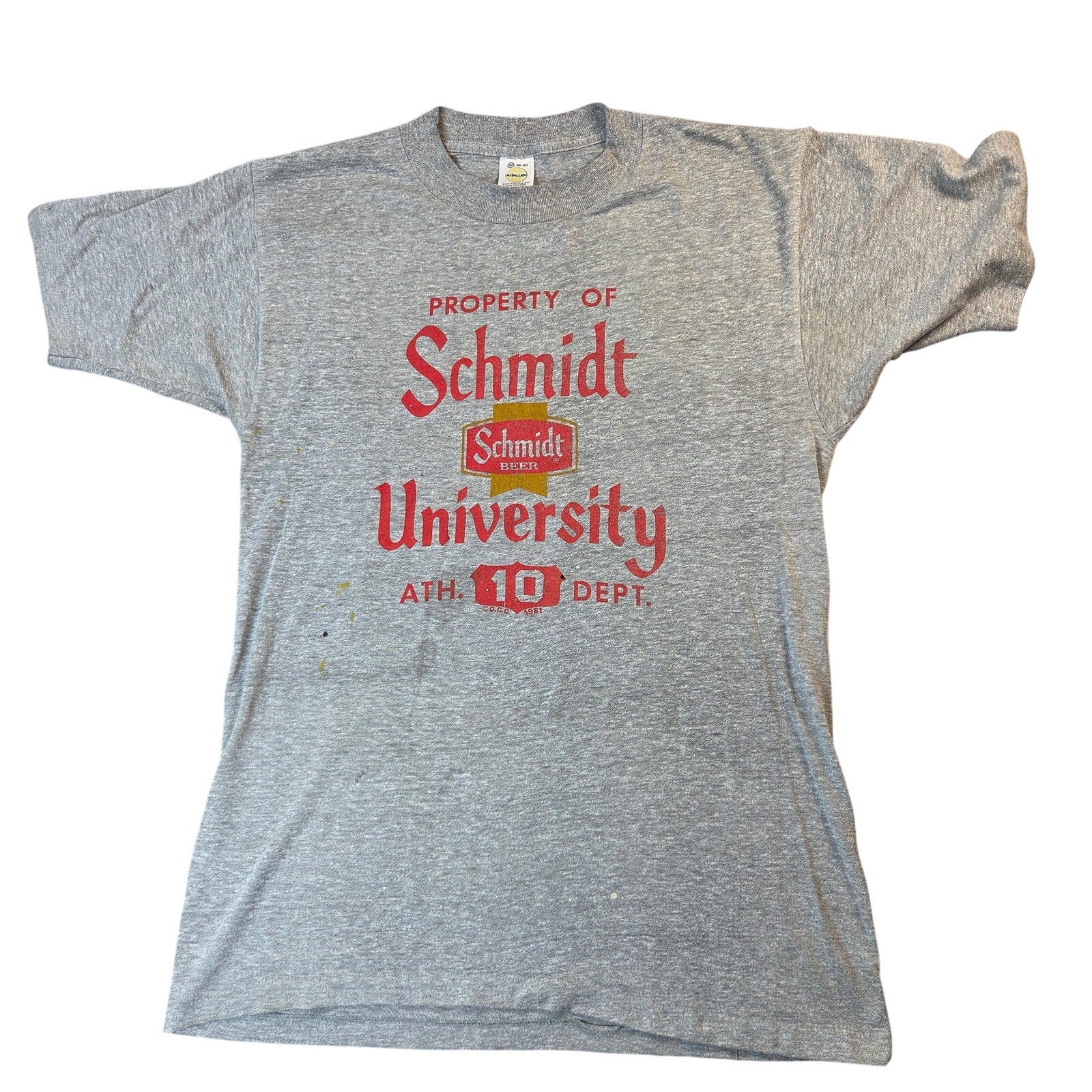 Schmidt Beer University 1981 Vintage Medallion USA T Shirt Medium Paint