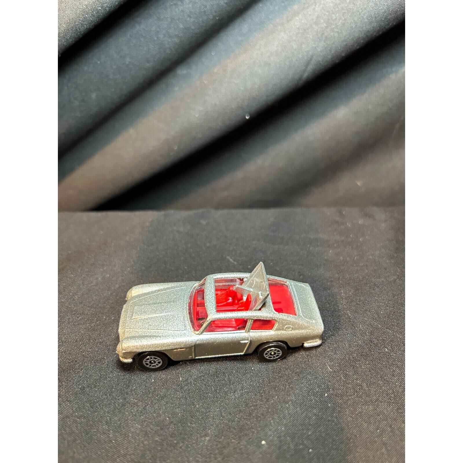 Corgi Juniors James Bond 007 Austin Martin & 1970s Aurora Cigar Box Dino Ferrari
