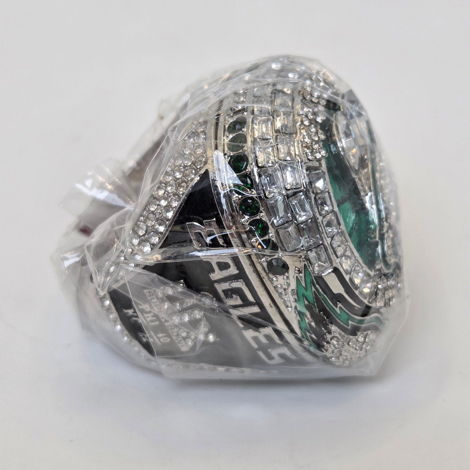 Philadelphia Eagles Super Bowl LIX Replica Championship Ring Size 16 Hurts MVP