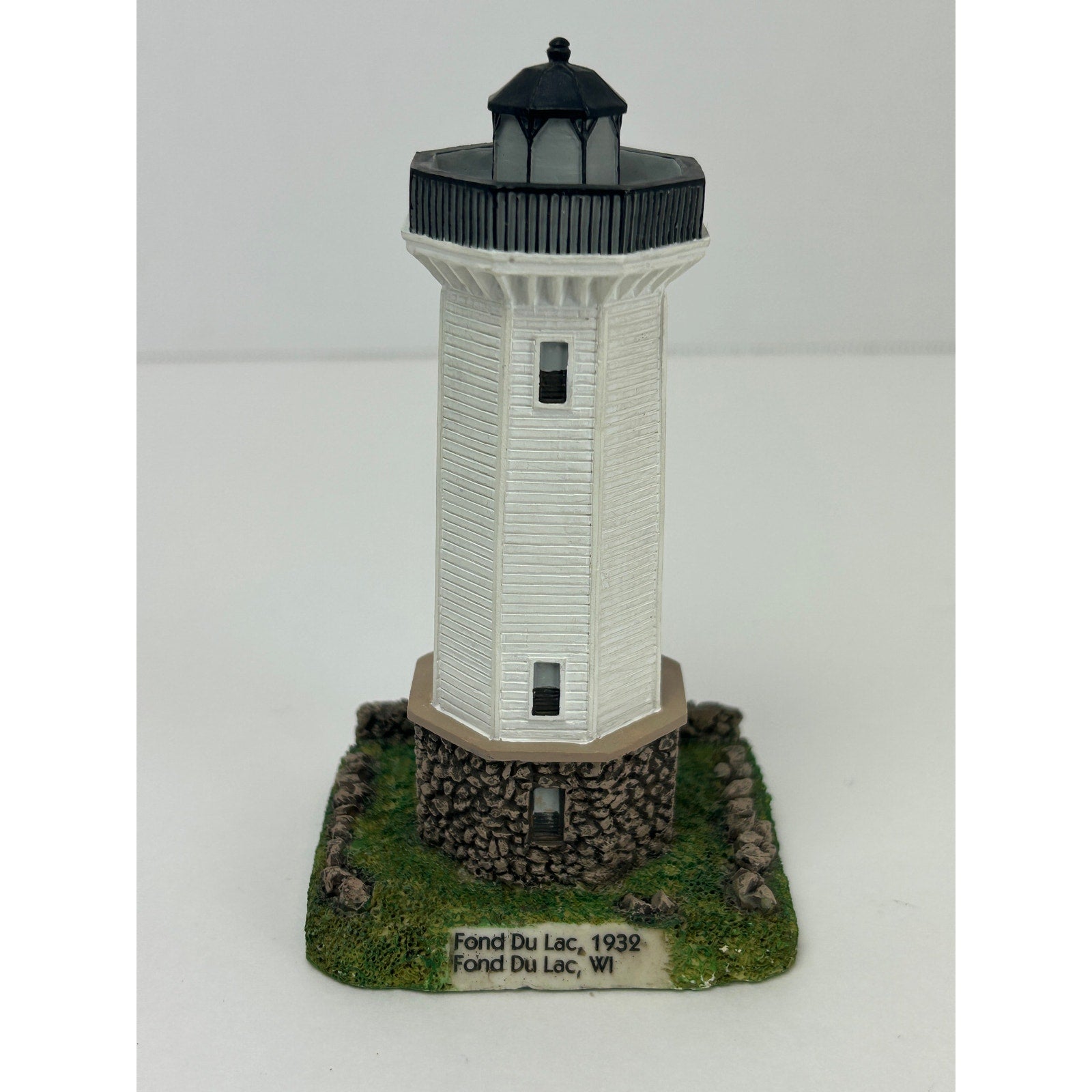 Lefton Fond Du Lac Lighthouse 1932 Wisconsin Resin Figurine Geo Z Lefton 2000