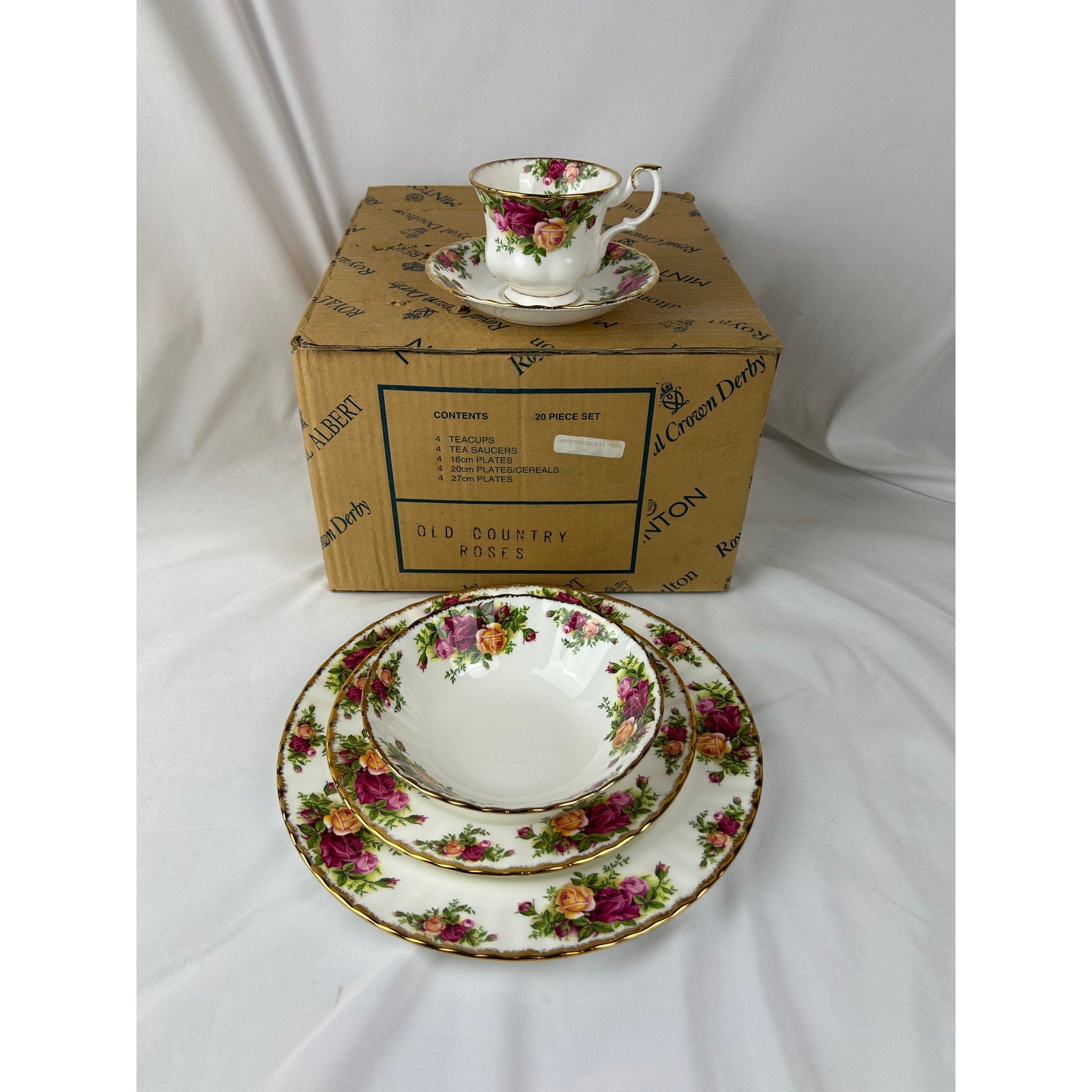 Vintage Royal Albert Old Country Roses China 4 Complete Settings, Mint Condition