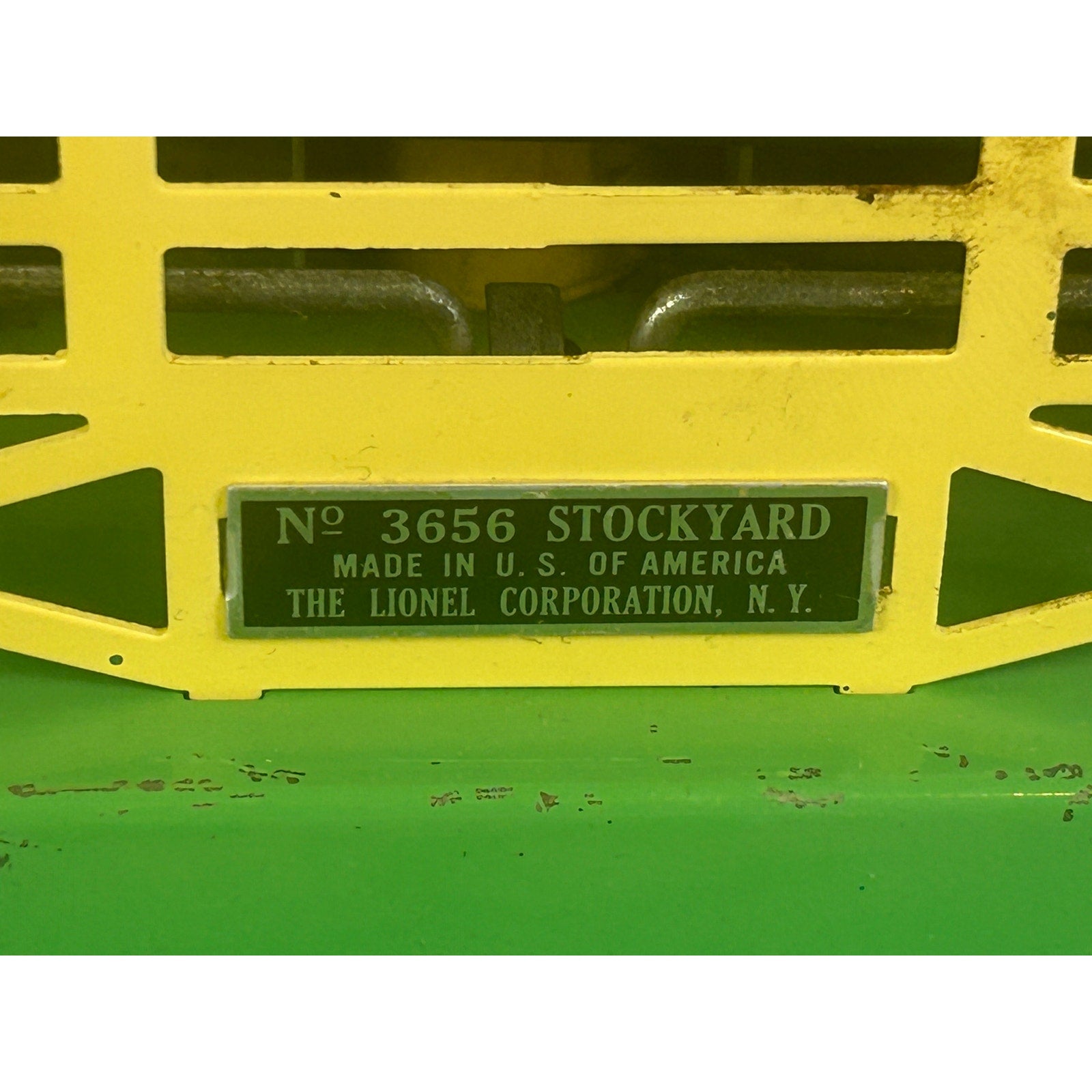 Vintage Lionel 3656 Stockyard Cattle Car Set w Ramp Cows Box Lot
