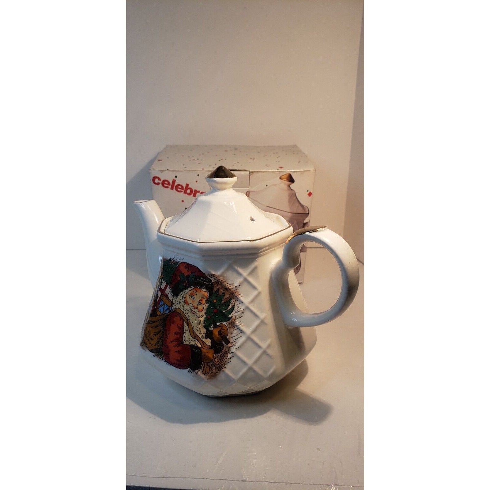 Celebrations Ltd Santa Christmas Teapot Ceramic Gold Trim with Box Made in Japan