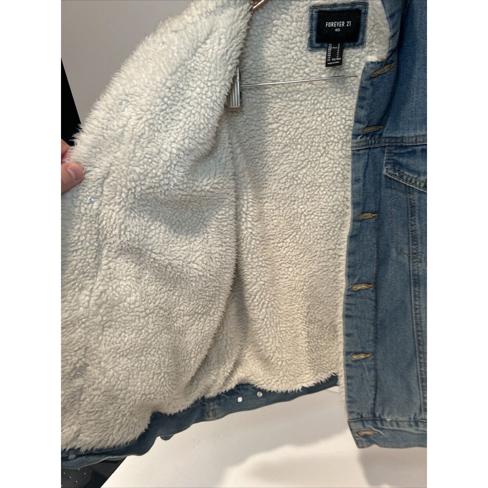 Forever 21 Women’s Sherpa Lined Denim Trucker Jacket Size Small Blue Faux Fur
