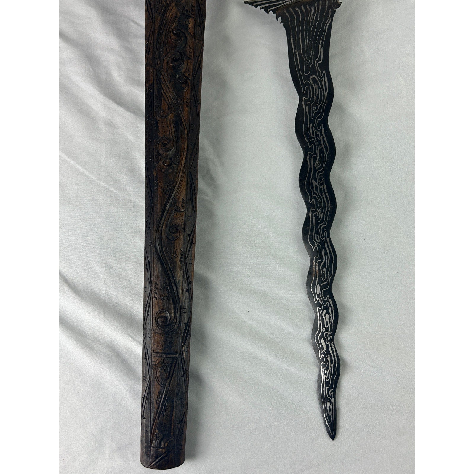Lot 3 Indonesian Style Kris Keris Daggers Wood Sheaths Display Set