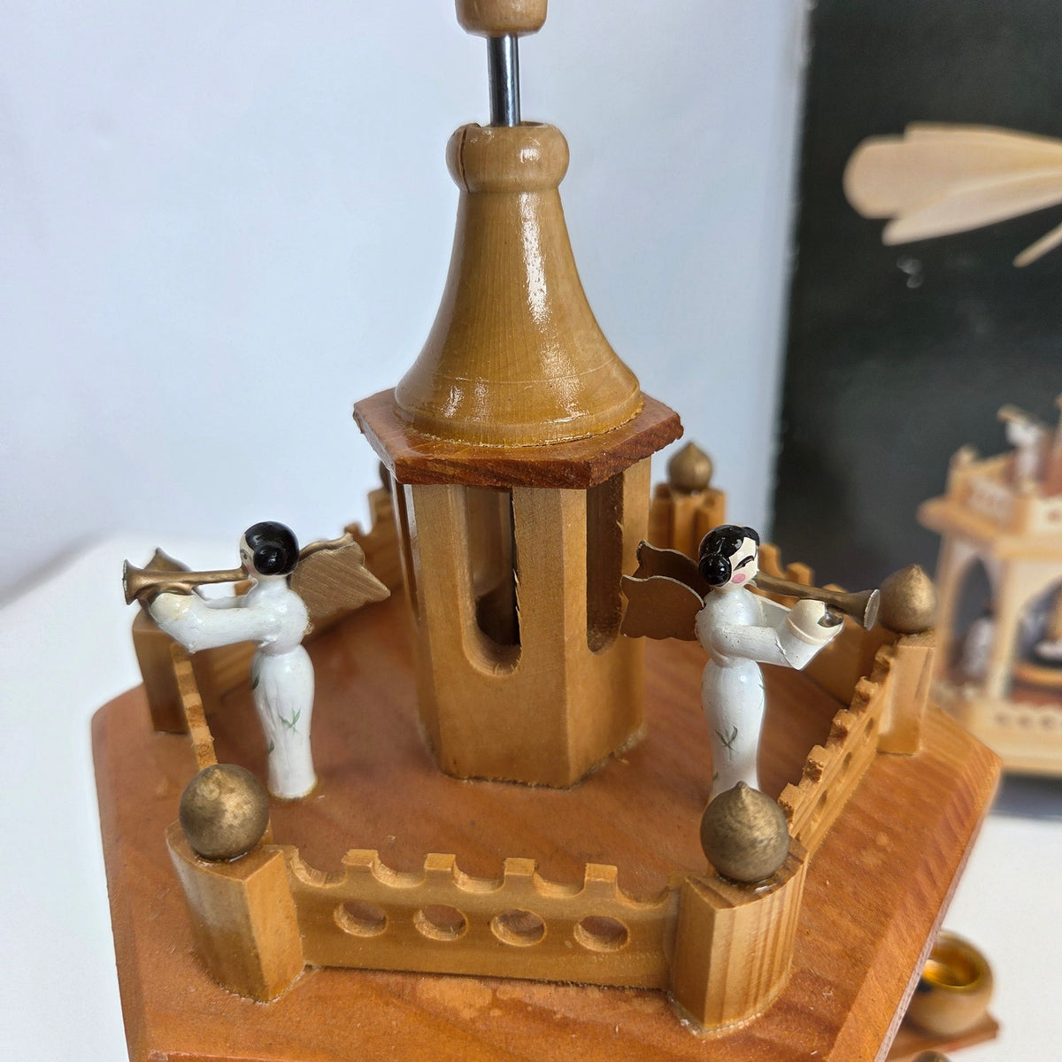 Silvestri Hand Crafted Wood 2 Tier Nativity Christmas Pyramid Box 13" Vintage