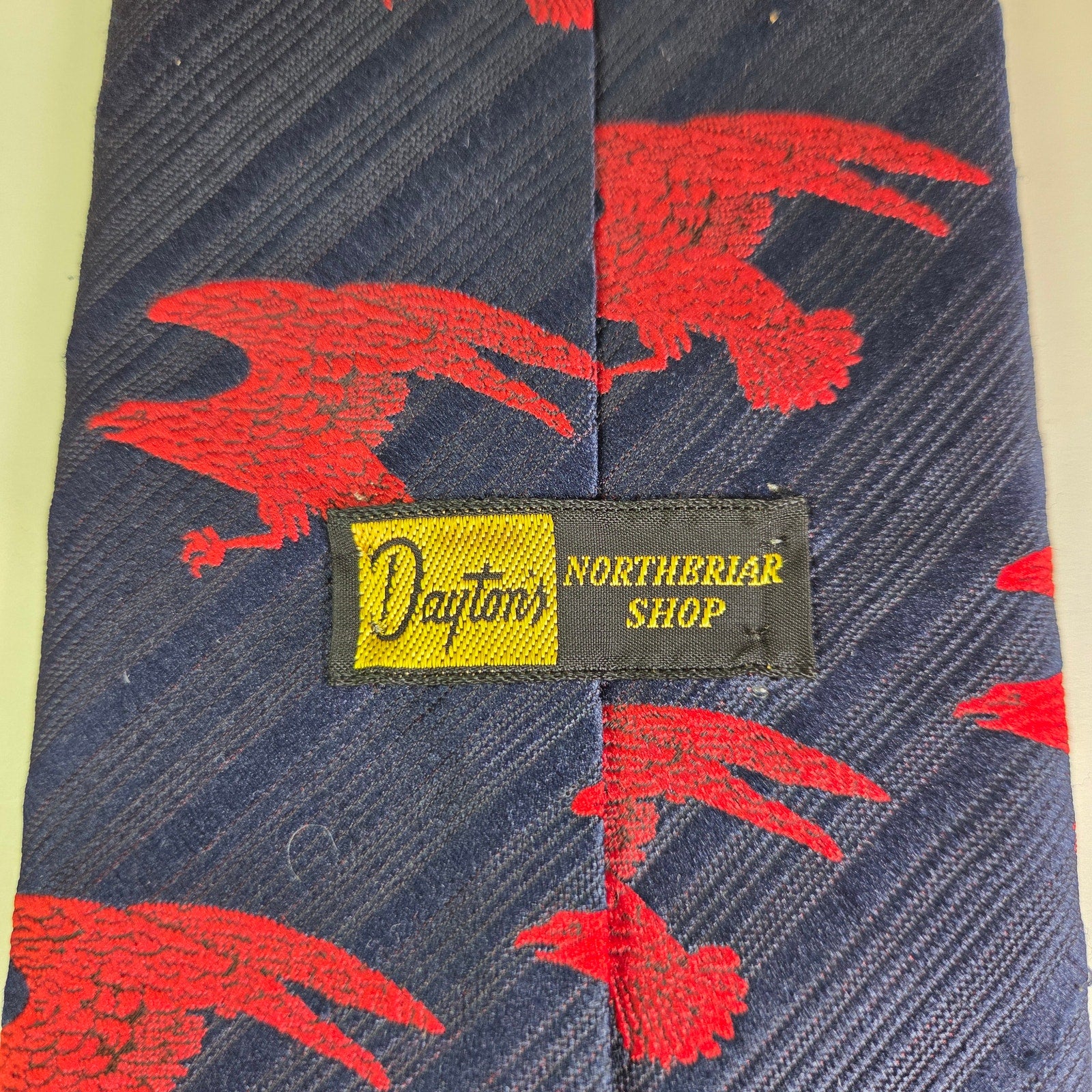 Vintage Dayton’s Northbriar Regal Eagle Necktie Red Gold Green USA 4.25x55