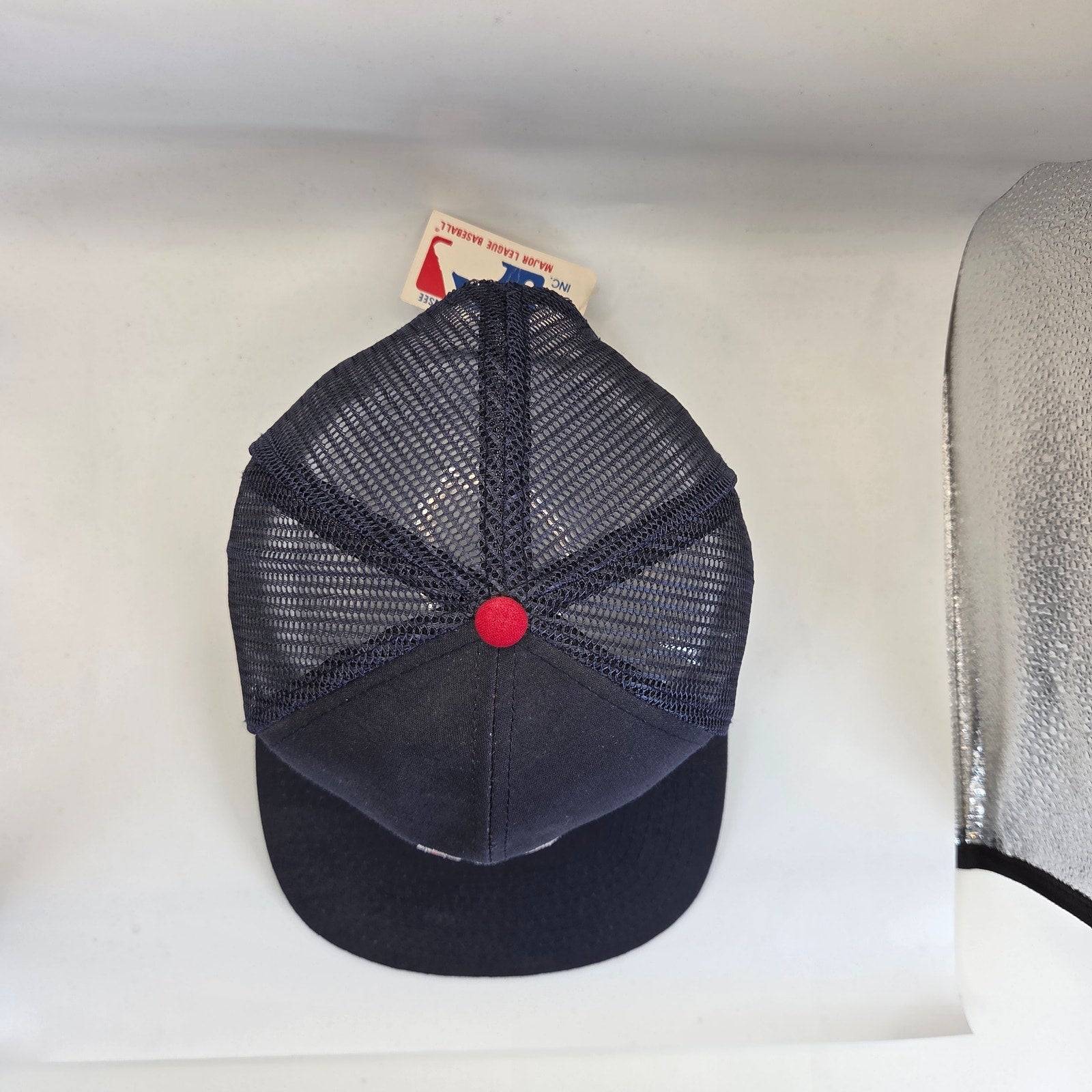 Vintage NWT Twins Enterprise Minnesota Twins M Mesh Trucker Snapback Hat MLB