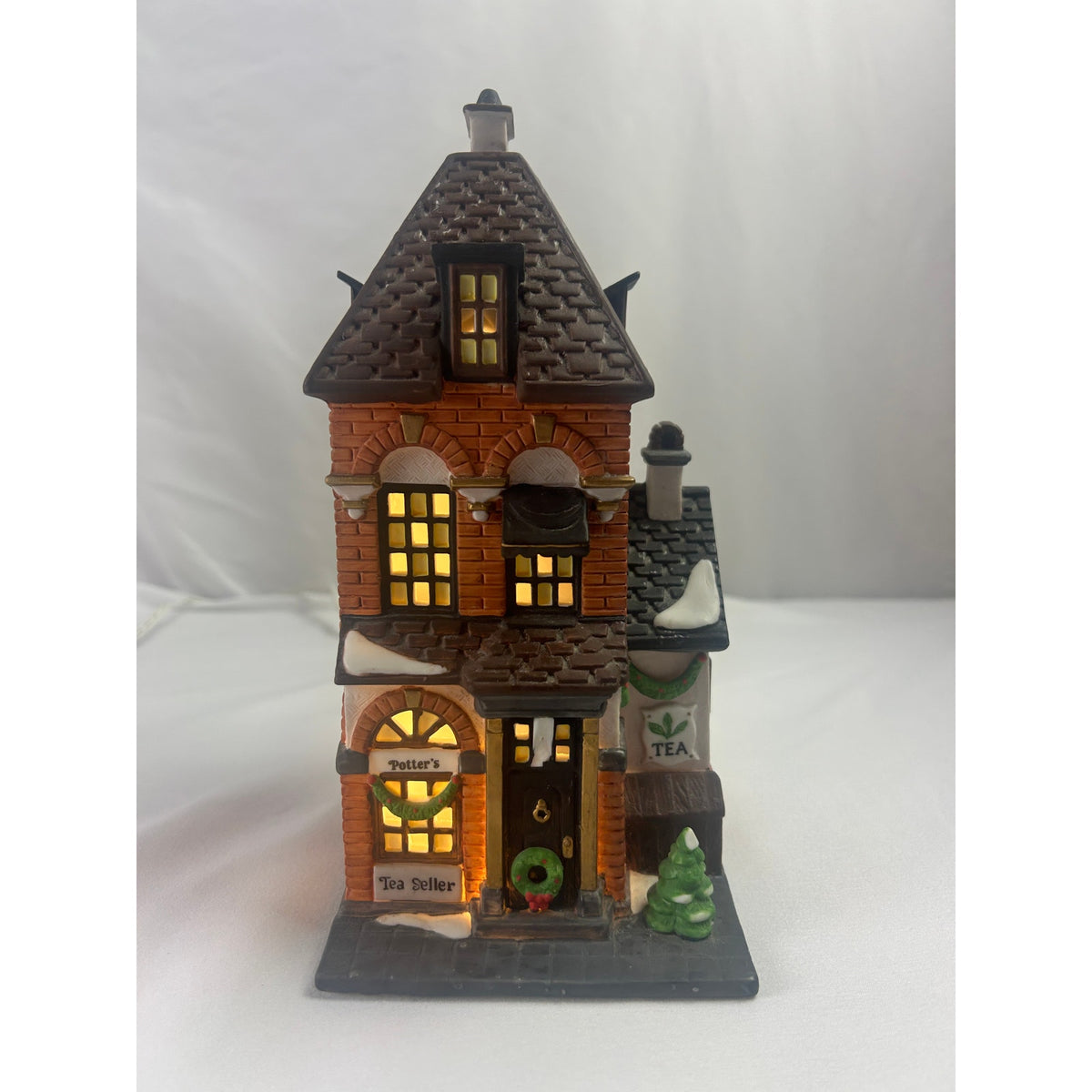 Department 56 Potter's Tea Seller 58808 Christmas In The City 1993 Retired