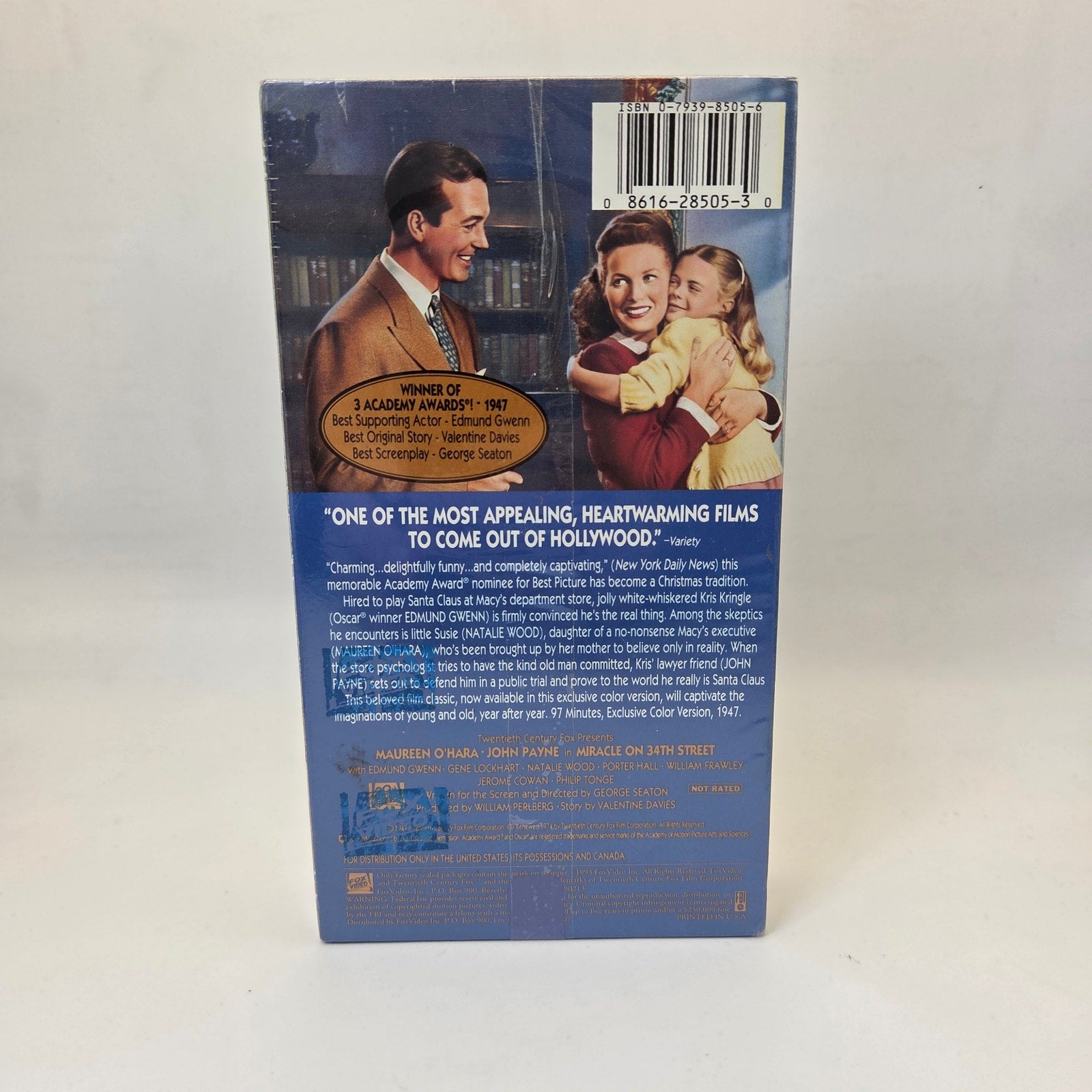 Fox Video Miracle on 34th Street VHS Sealed Holiday Classic Color 1993