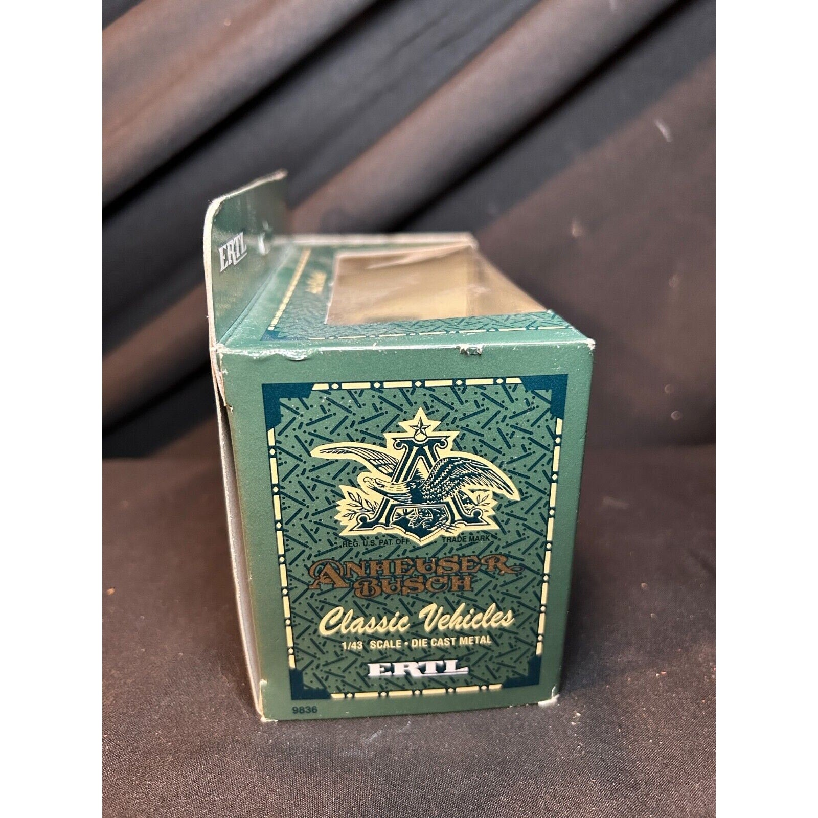 ERTL Anheuser-Busch Classic Vehicles 1930 Chevy Barrel & 1932 Ford Panel NIB