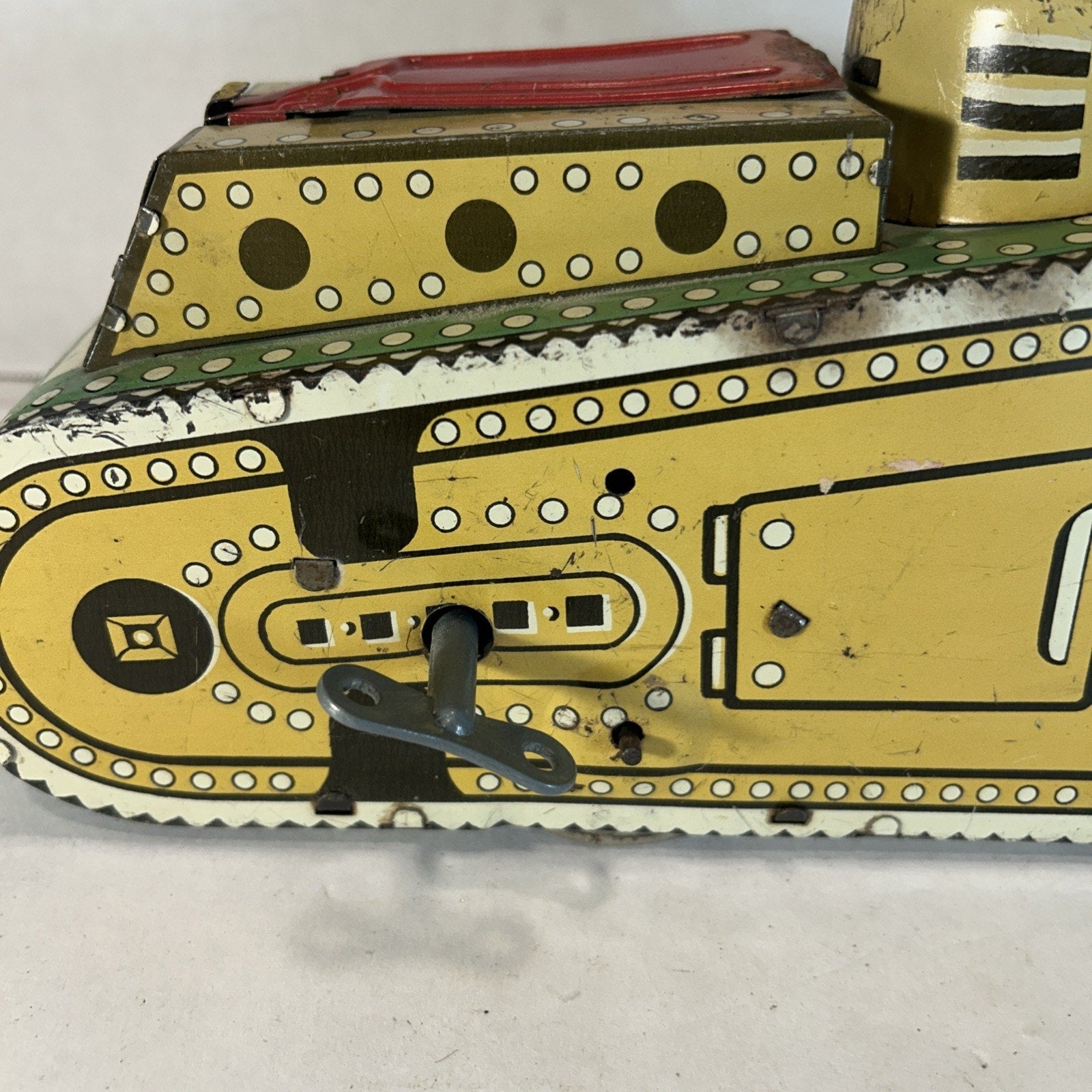 Vintage Marx Tin Litho Wind Up Doughboy Tank c.1930's Rare With Sparks