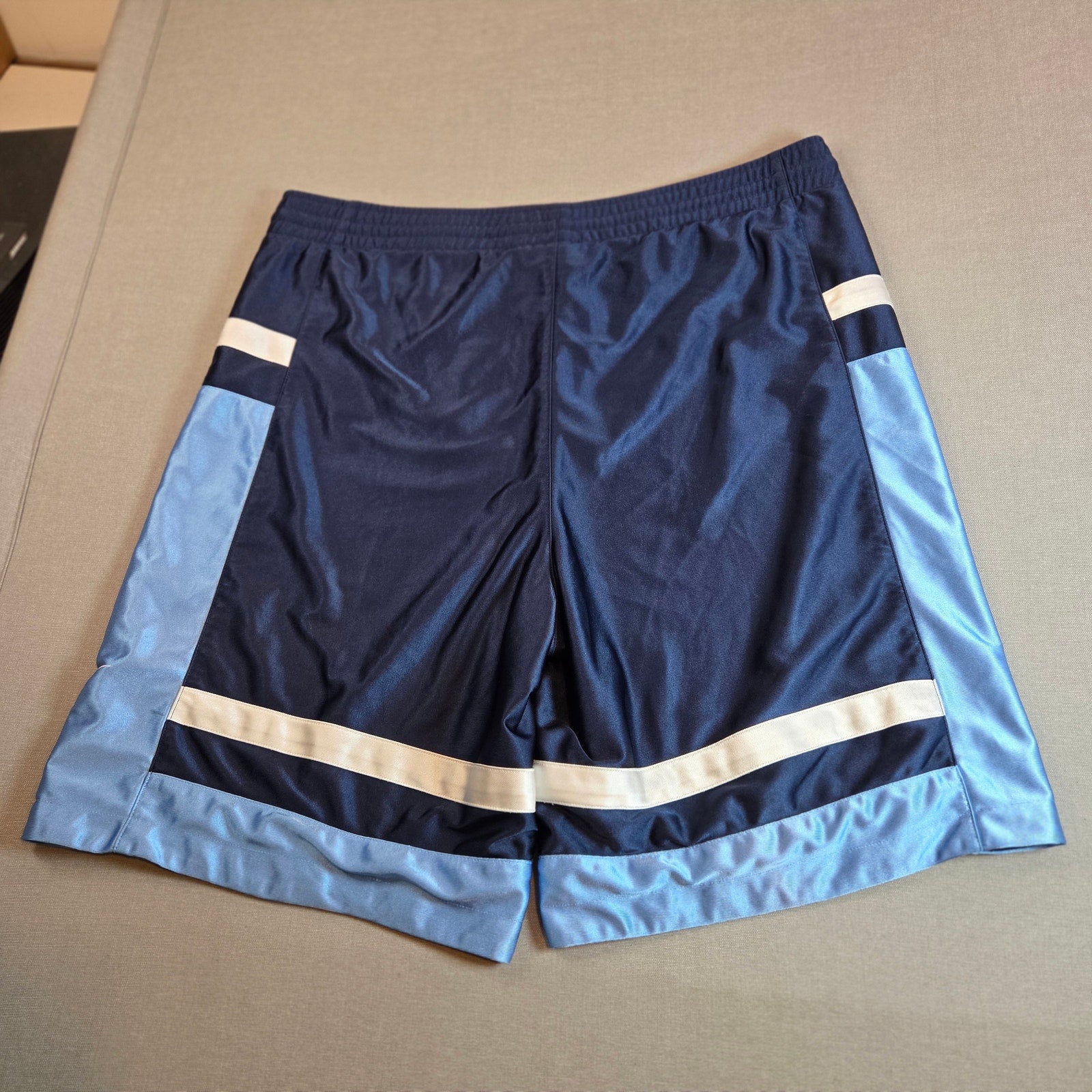 Nike Two-Tone Basketball Shorts Blue Satin Stripe Mesh Drawstring Men’s L