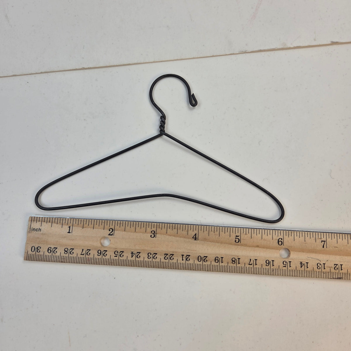 Vintage Pleasant Company American Girl Doll Hangers Lot of 6 Heart Wire Plastic