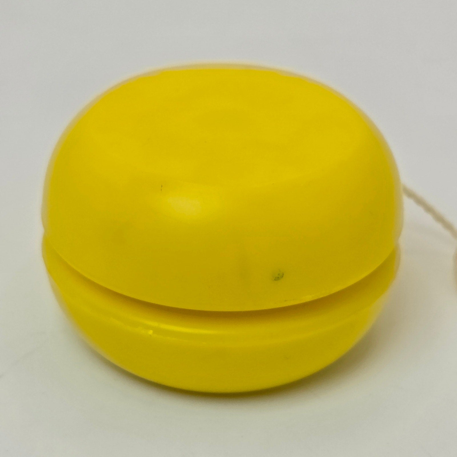 John Deere Logo Yo-Yo Yellow Plastic Farm Tractor Promo Toy 34” String