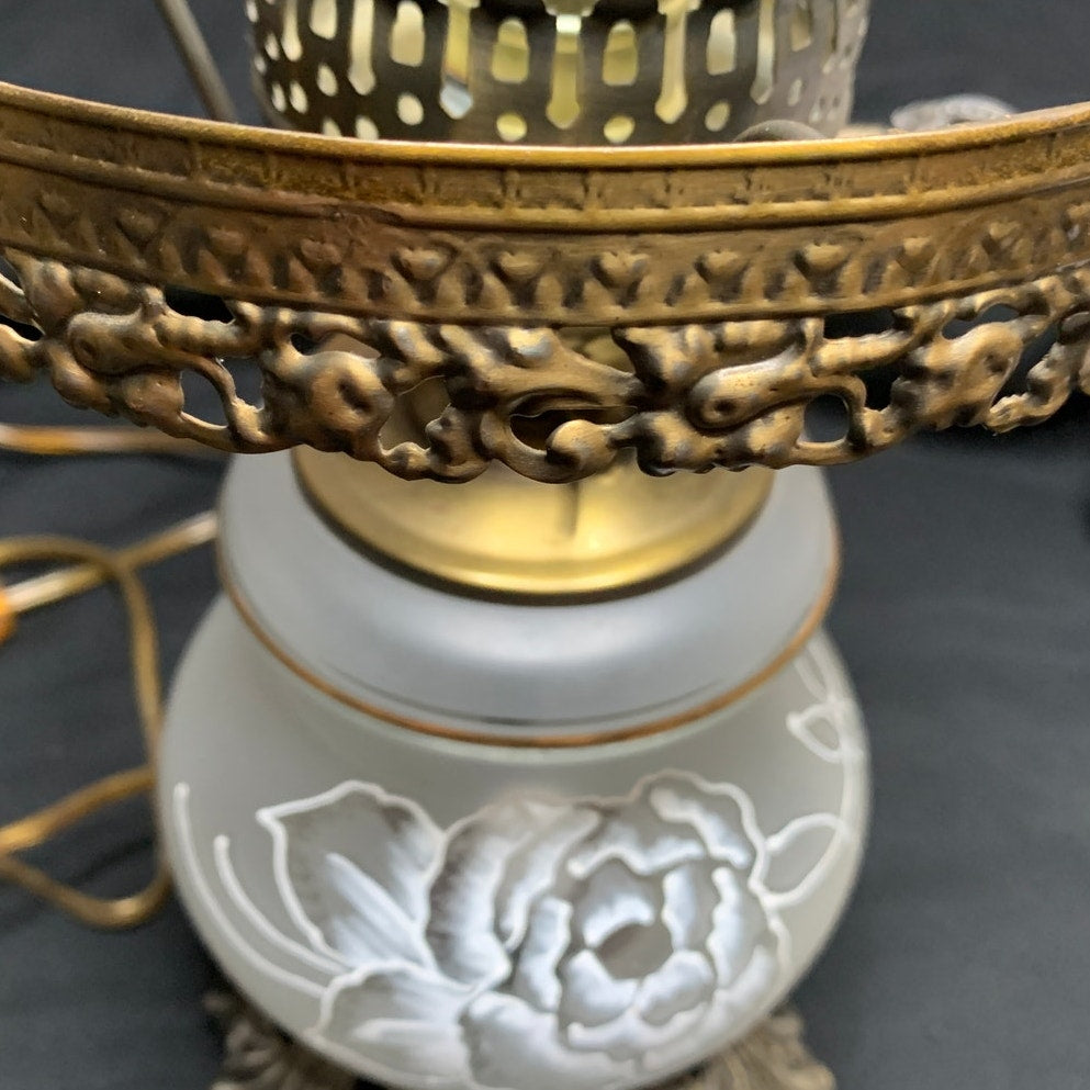 Vintage 1972 E.K. 5040 GWTW 3-Way Frosted Rose Glass Hurricane Parlor Lamp