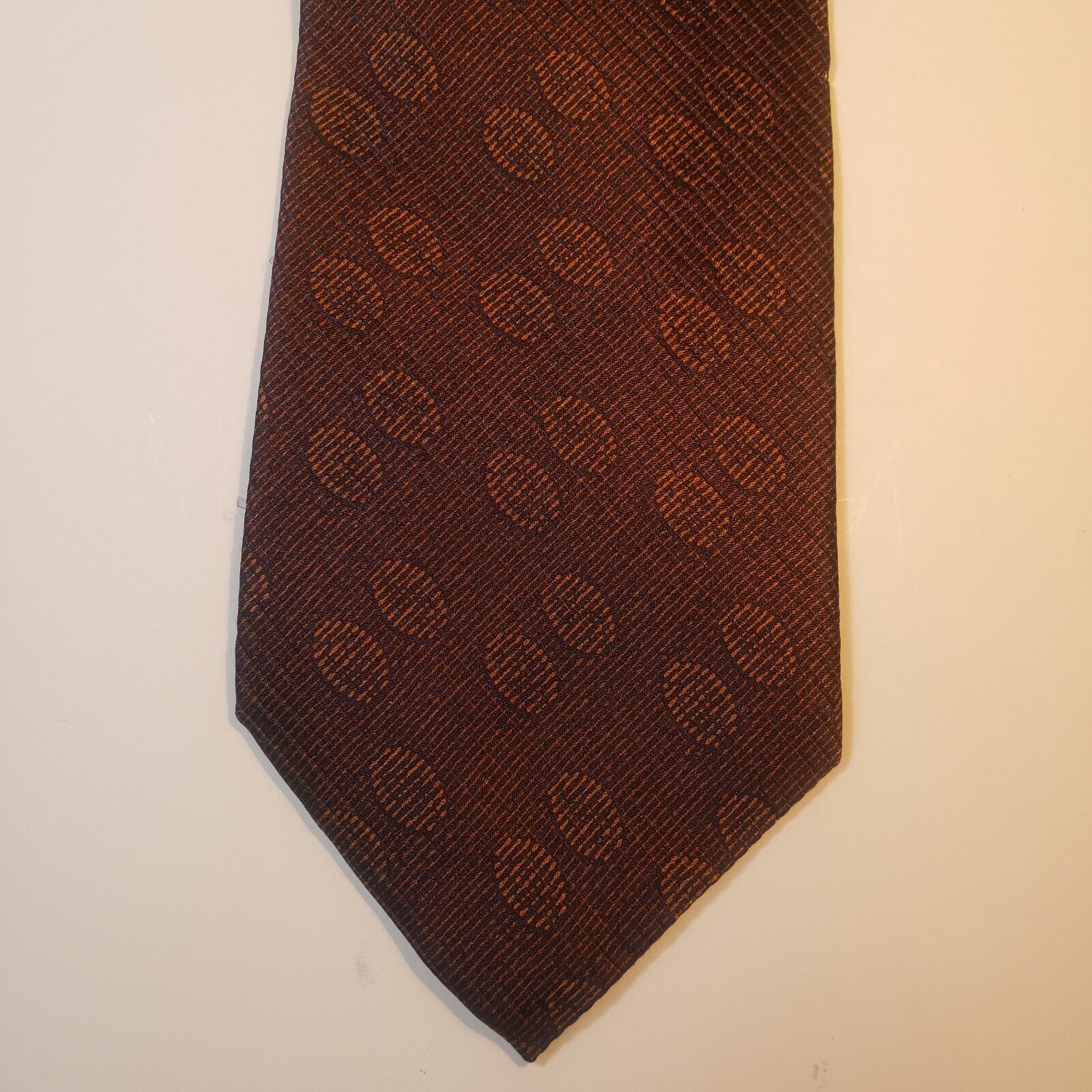 Donna Karan Signature Mens Brown Silk Tie Made in USA