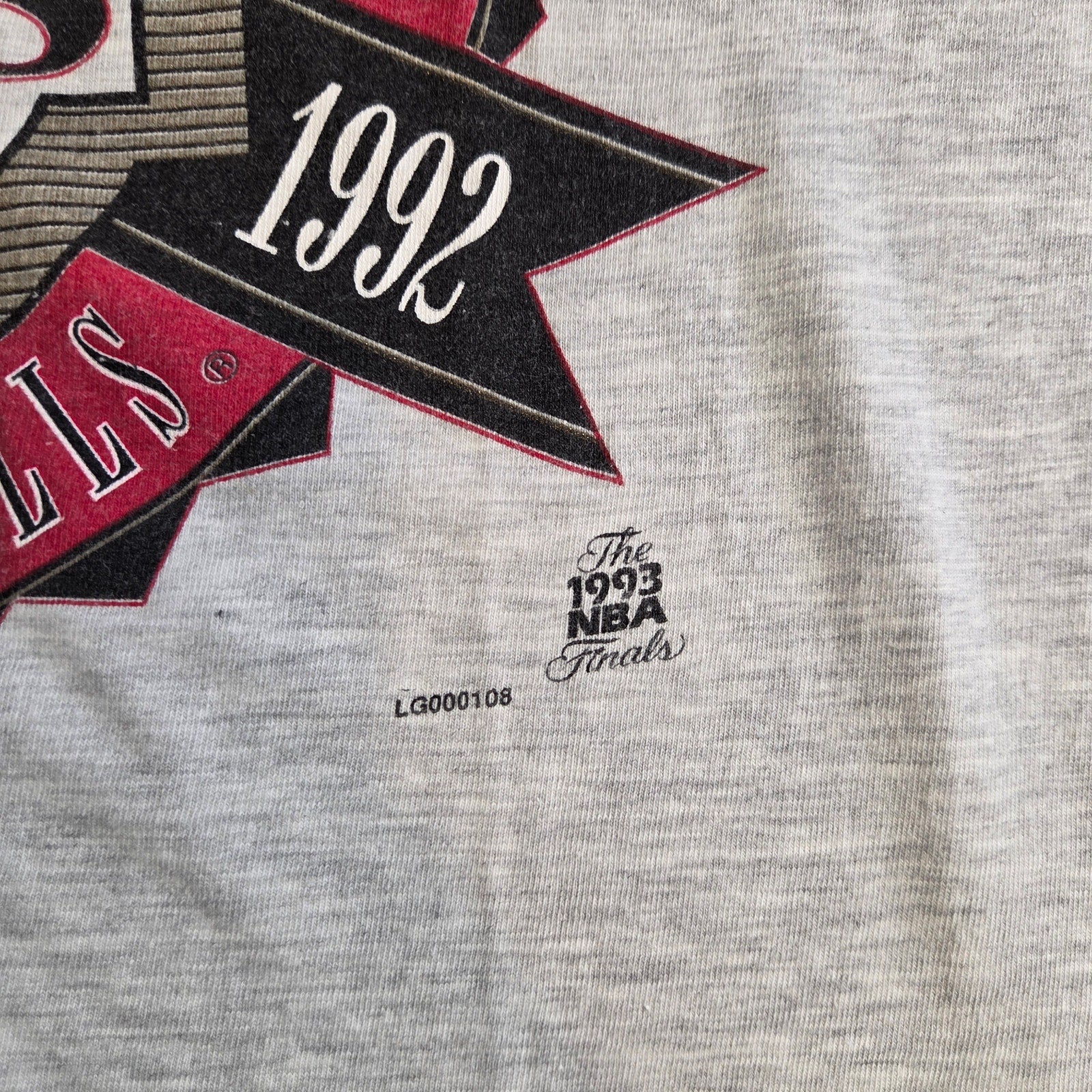 Vintage 1993 Chicago Bulls Three Peat Tee XL Logo 7 Light Grey