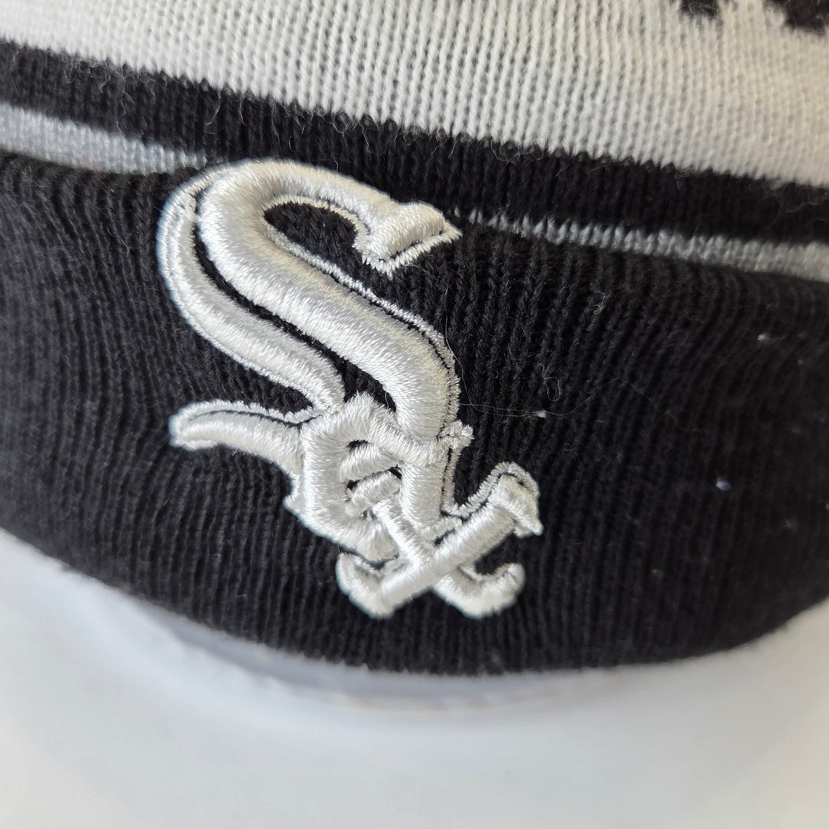 Chicago White Sox Knit Pom Beanie Hat MLB Winter Cap Unbranded