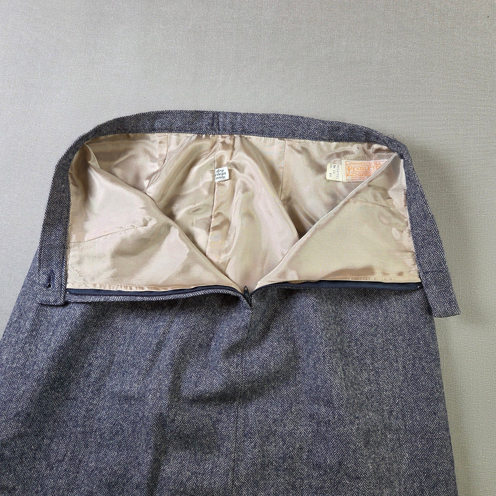 Pendleton Virgin Wool Skirt Womens 10 Herringbone USA Vintage Midi A Line