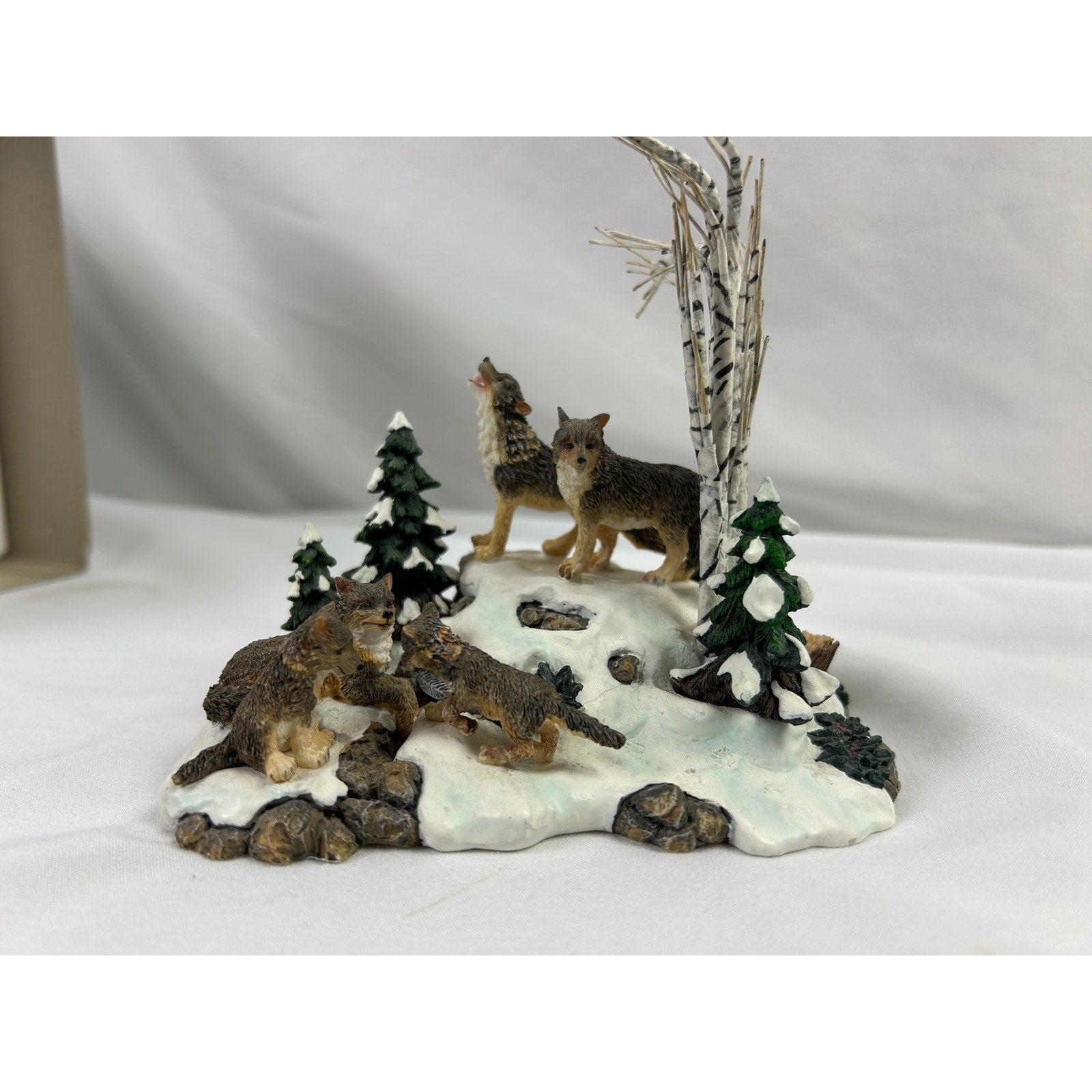 Department 56 Wolves In The Woods Village Accessory 52765 w Box