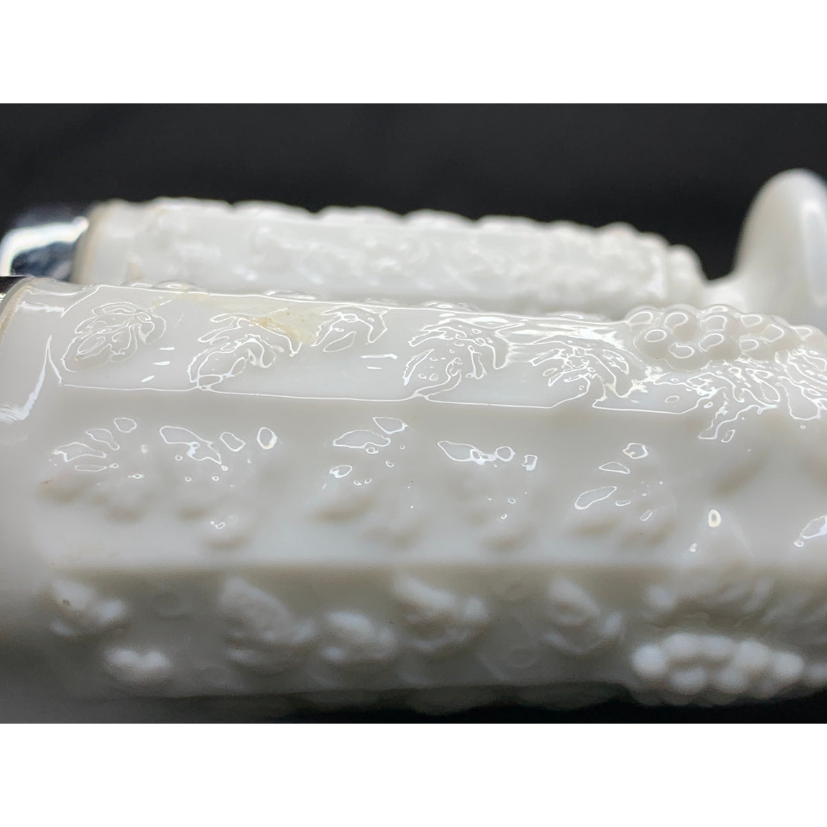 Vintage Westmoreland Paneled Grape Milk Glass Salt Pepper Shakers Chrome