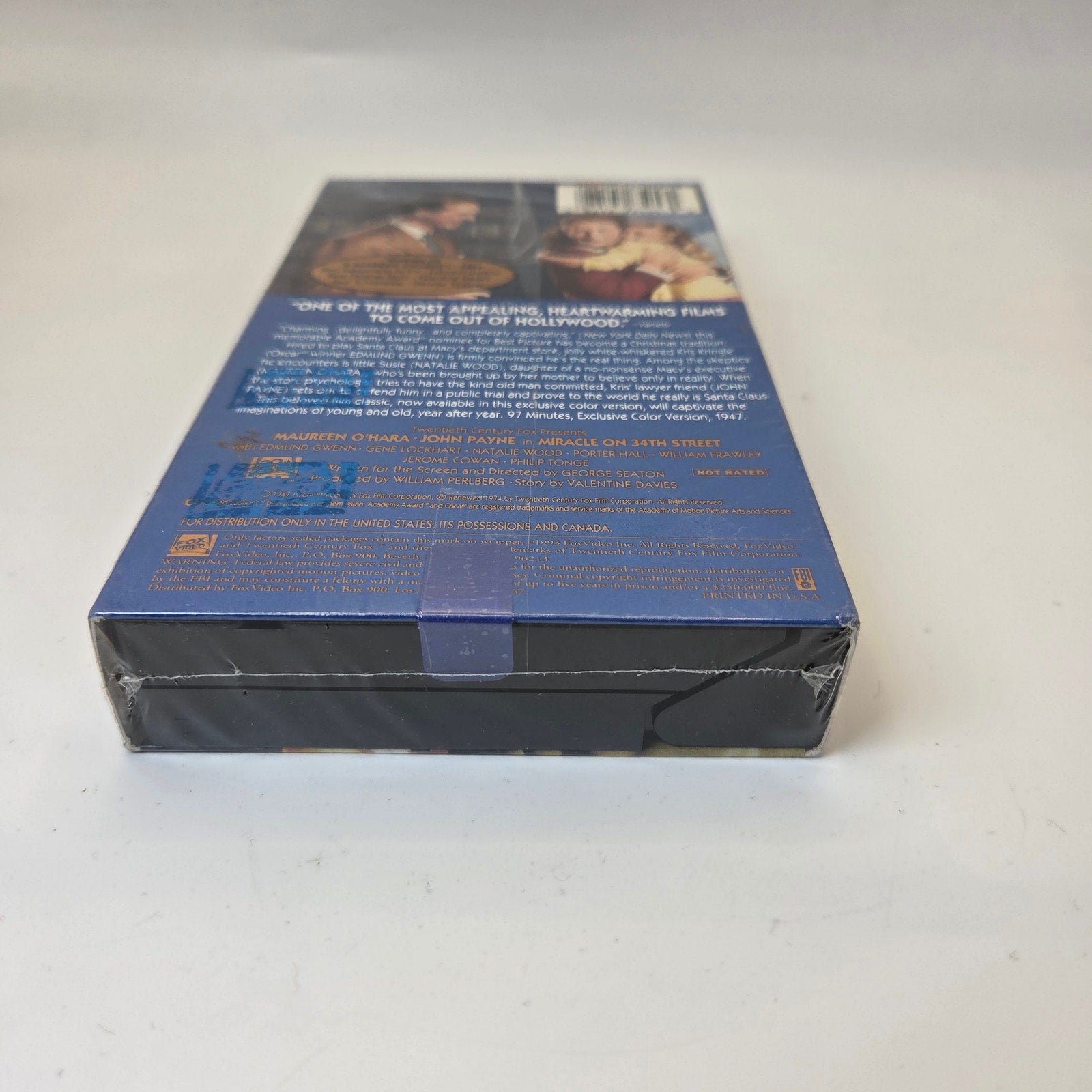 Fox Video Miracle on 34th Street VHS Sealed Holiday Classic Color 1993