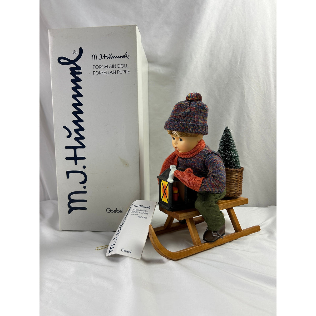 M.I. Hummel Goebel #960 Ride Into Christmas Doll Sled Box 11" Vintage Tree READ