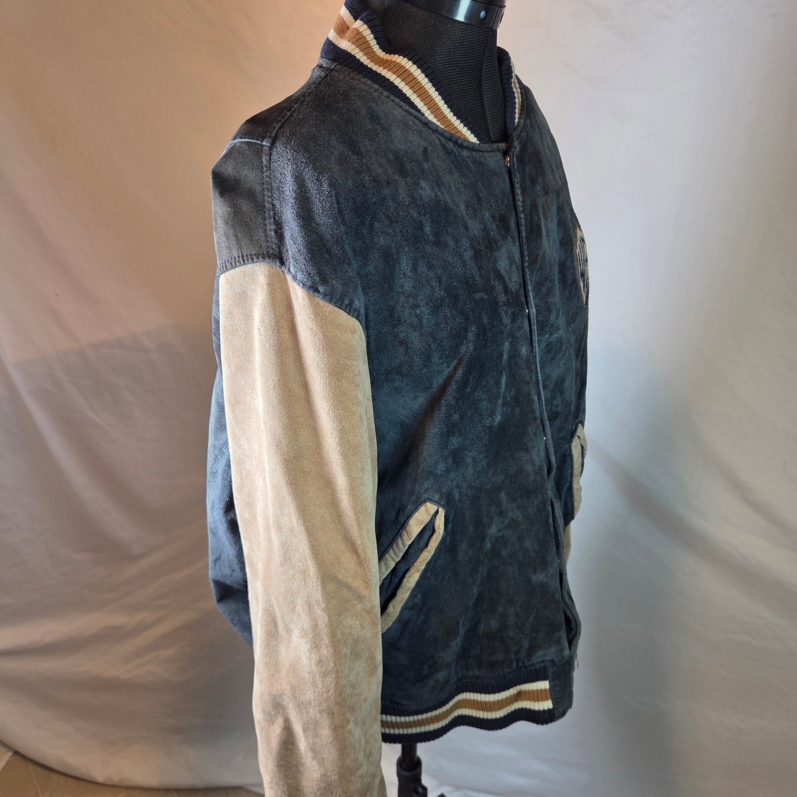 Warner Bros Studio Store Leather Varsity Jacket Large WB Burbank Korea