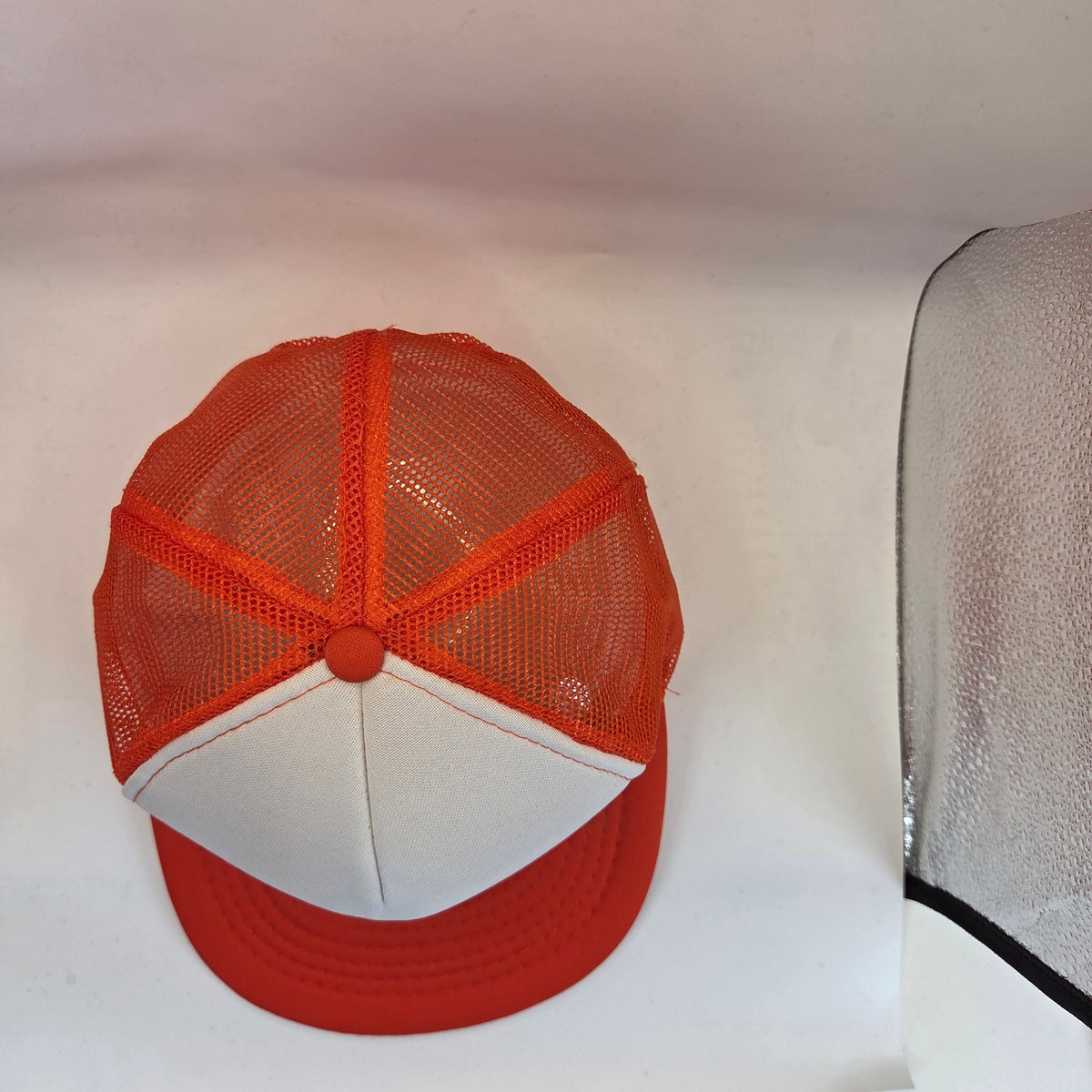 Vintage Trustworthy Hardware Farwell Ozmun Kirk Foam Mesh Snapback Trucker Hat