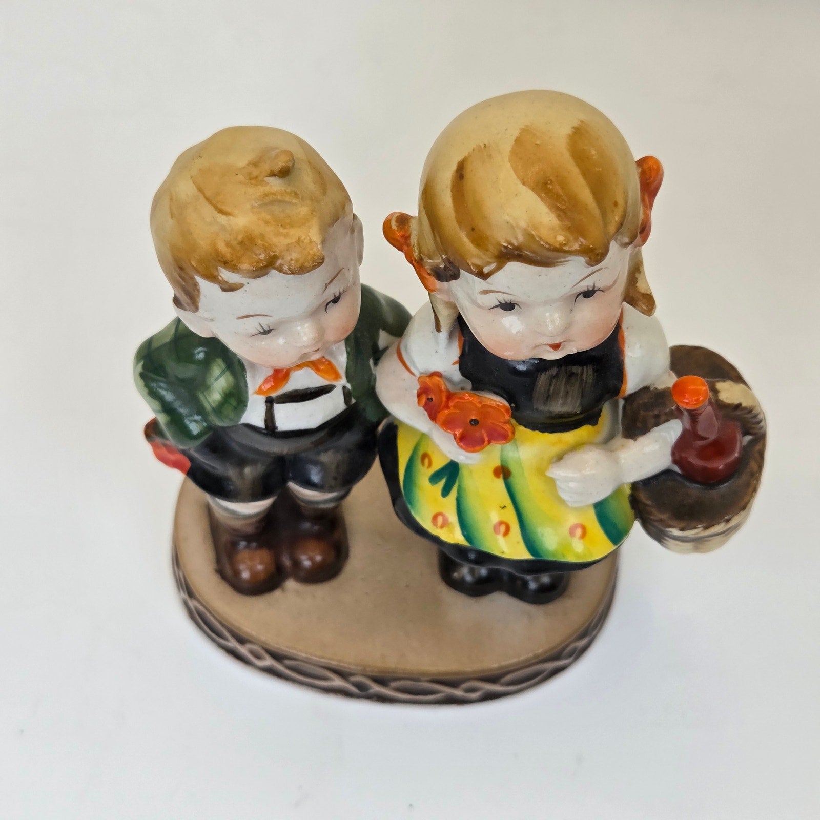 Occupied Japan Boy Girl Couple Figurine Hand Painted Porcelain 4.5in Vintage