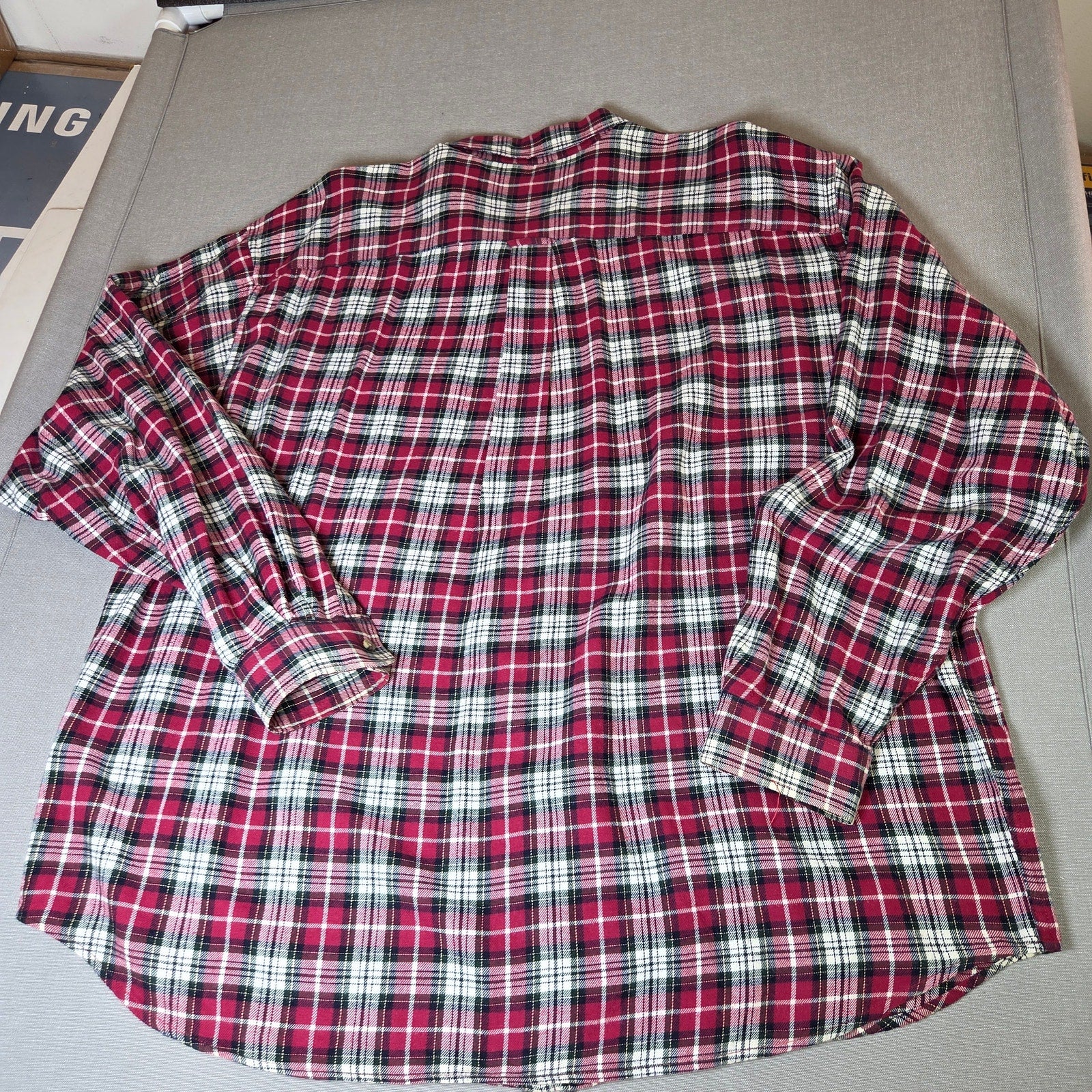 Eddie Bauer XXL Red Plaid Flannel Shirt Men’s 100% Cotton Button Down