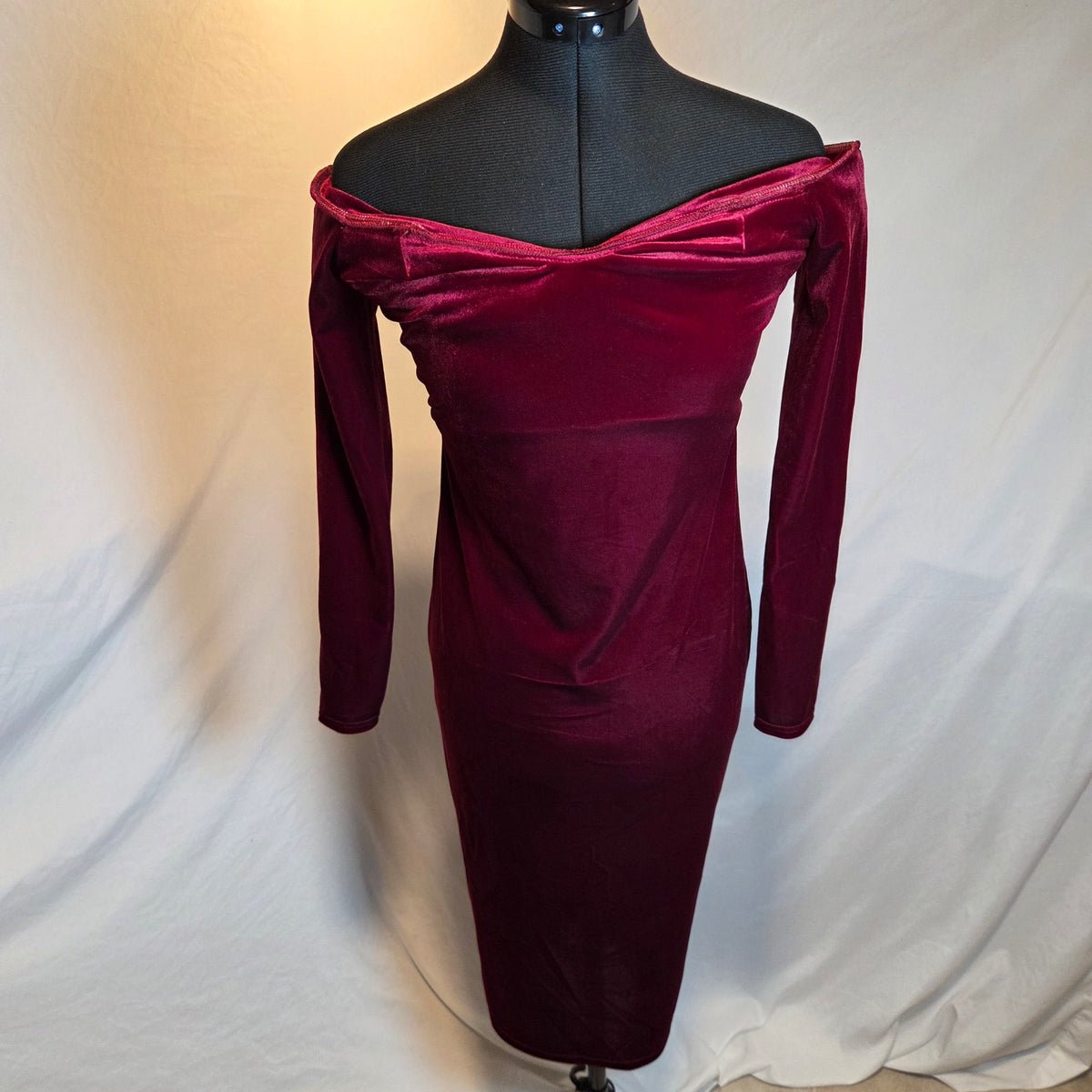 Club L London Compliment Berry Velvet Bardot Midi Dress US 8 UK 12 NWT
