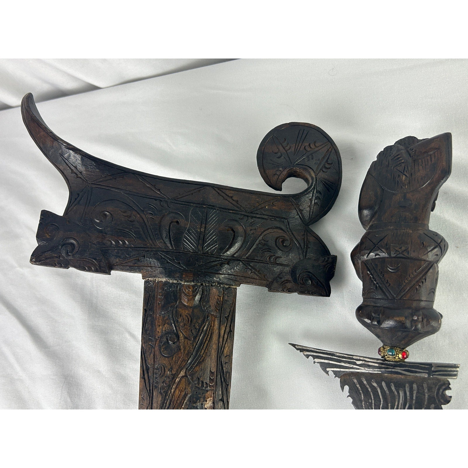 Lot 3 Indonesian Style Kris Keris Daggers Wood Sheaths Display Set