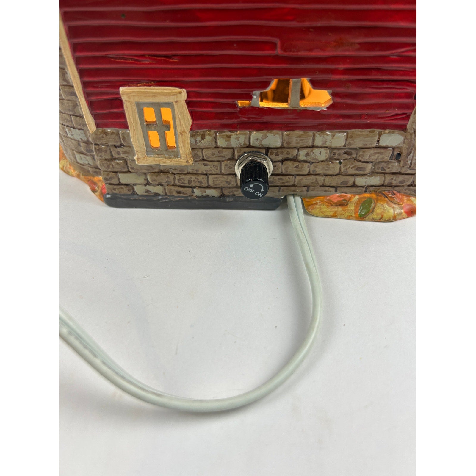 Dept 56 Haunted Barn Halloween Lighted Sound Building