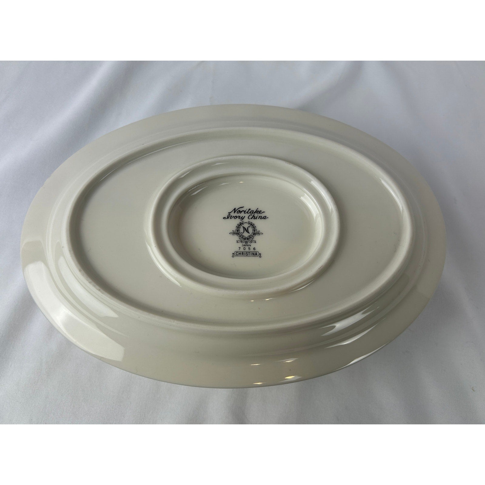 Noritake Christina 7056 Gravy Boat with Attached Underplate Ivory China