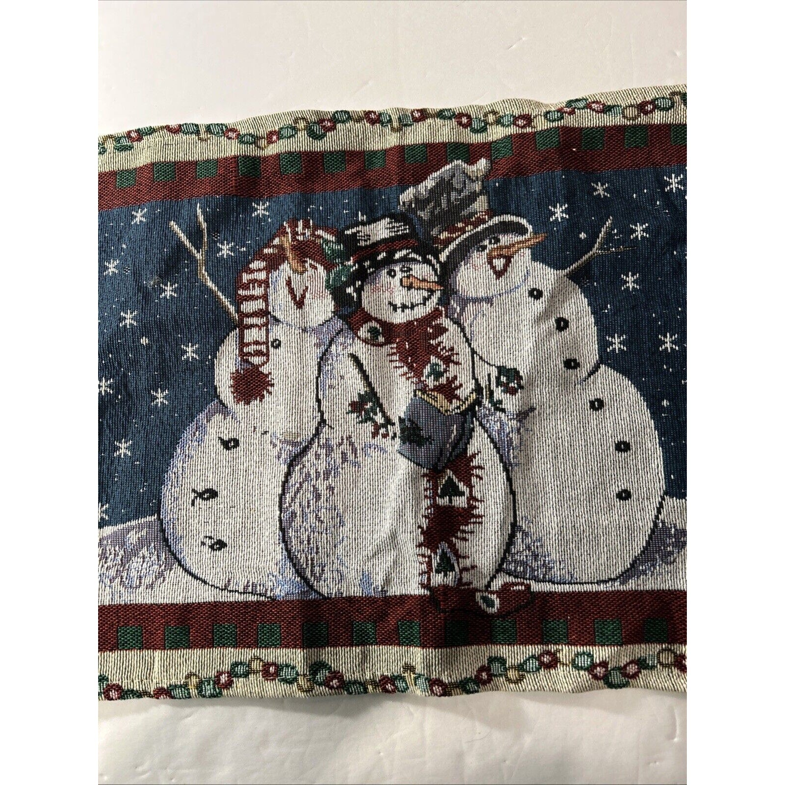 4 Cloth Snowman Themed Placements 18"x13" and a 42"x13" Table Runner