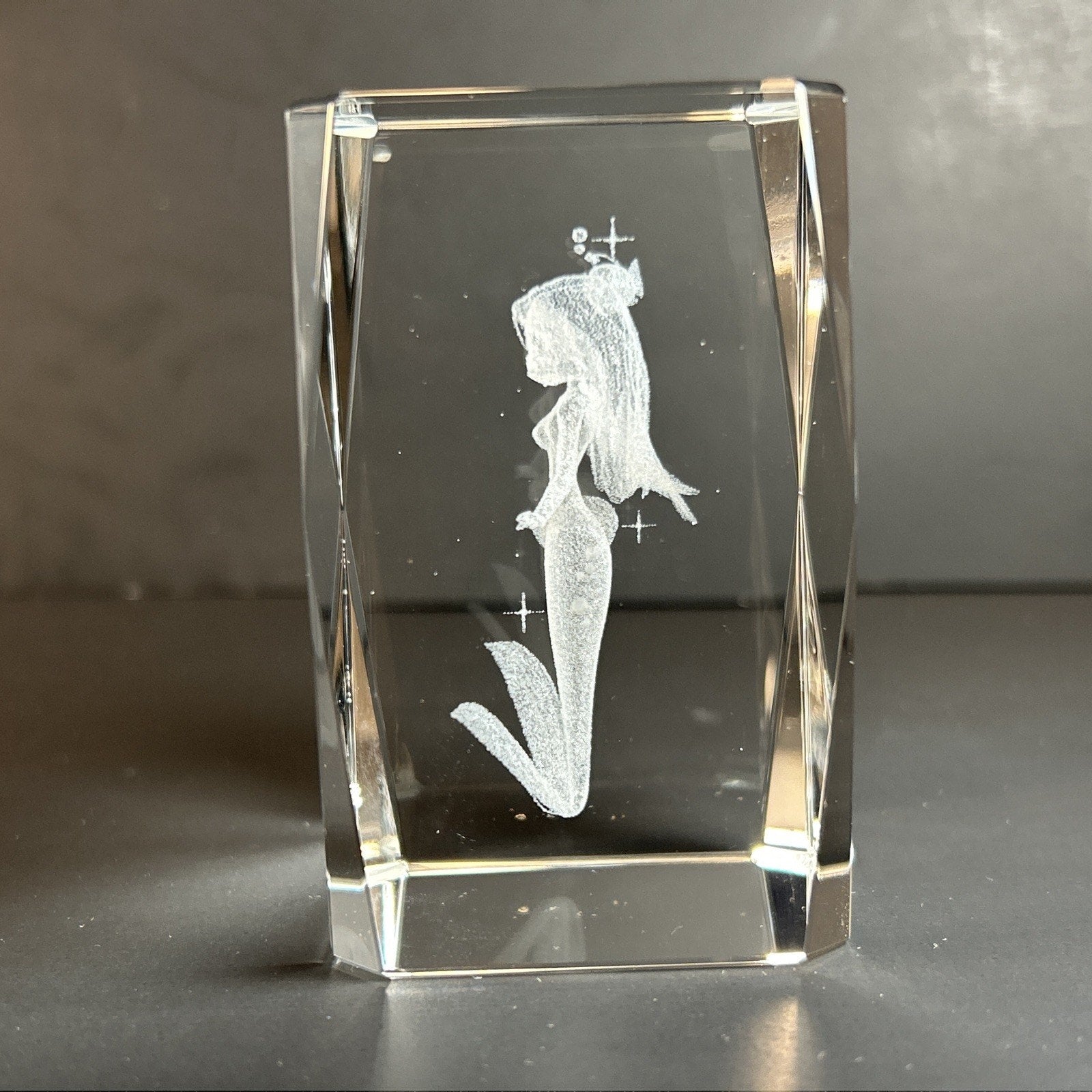 Ariel the Little Mermaid 3d Etched Disney Crystal Glass 3"x2" Paper Weight